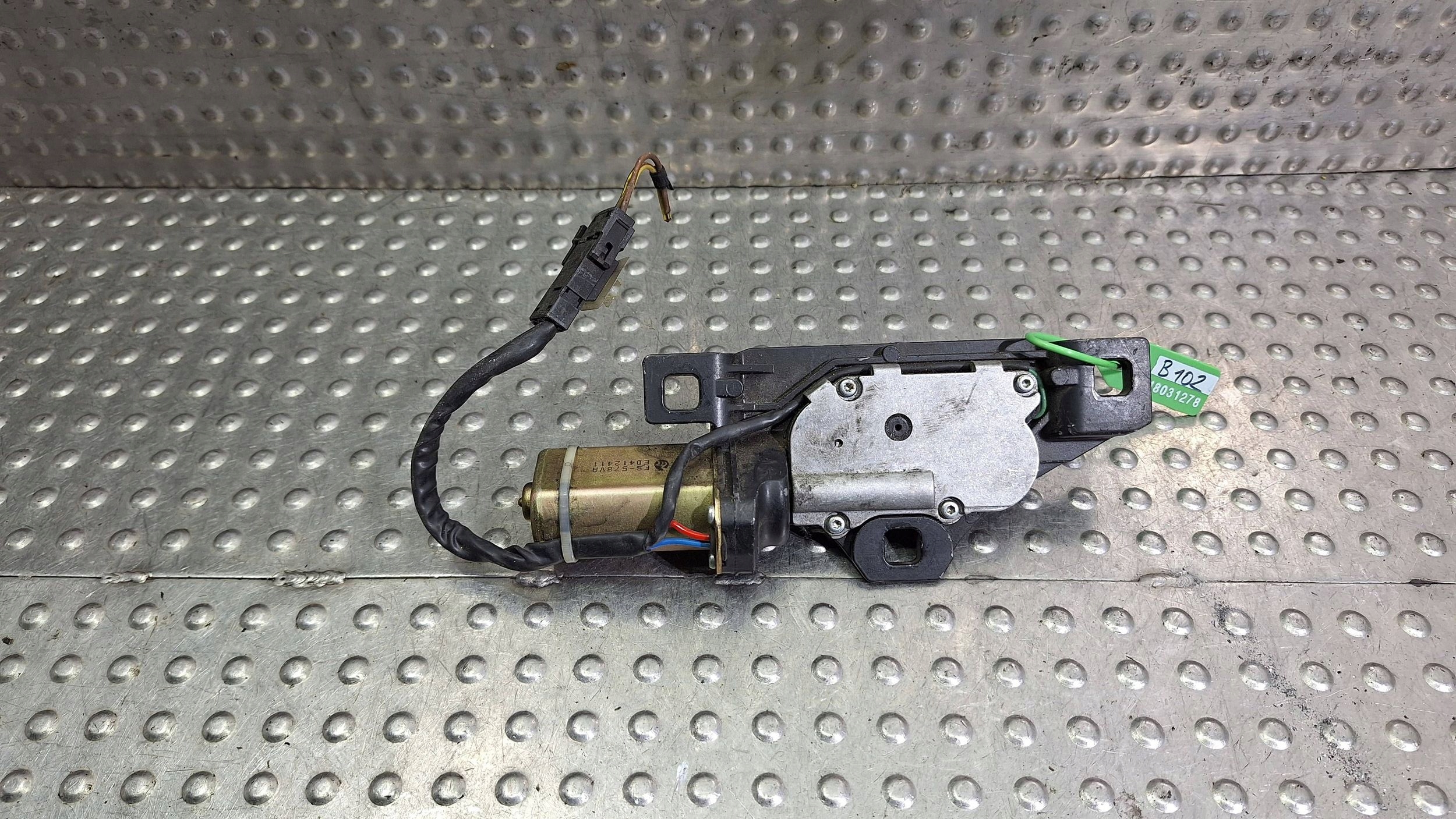 lock bonnet rear part DOCIAG 7014872 BMW 7 E65 LIFT 05