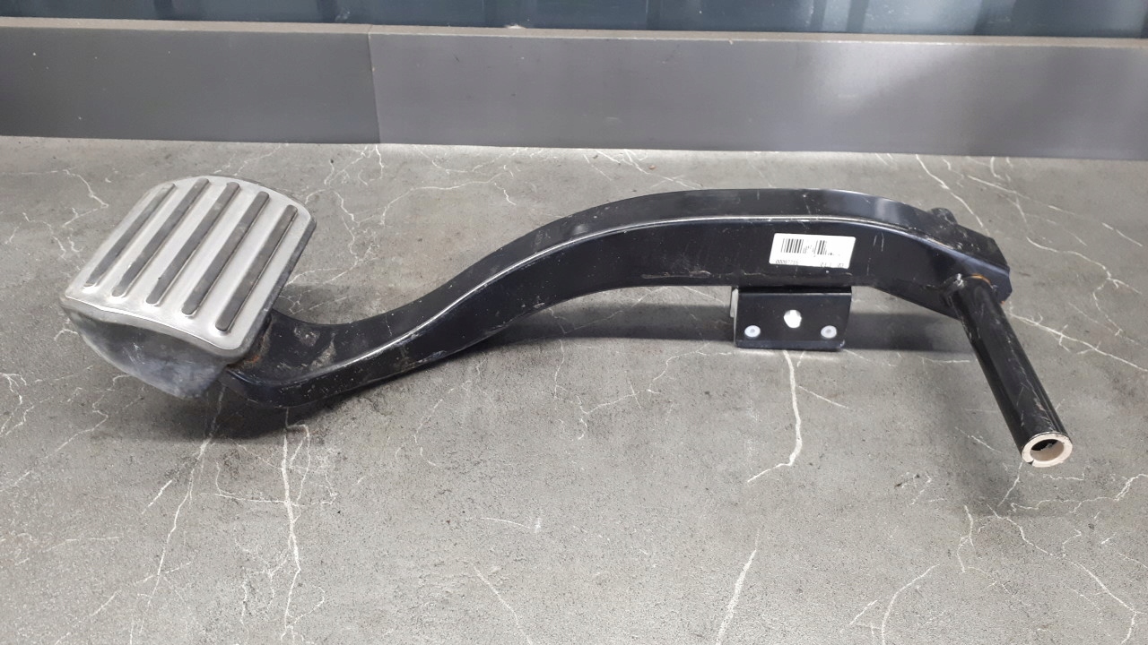 7L0723142 педаль тормоза PORSCHE Cayenne