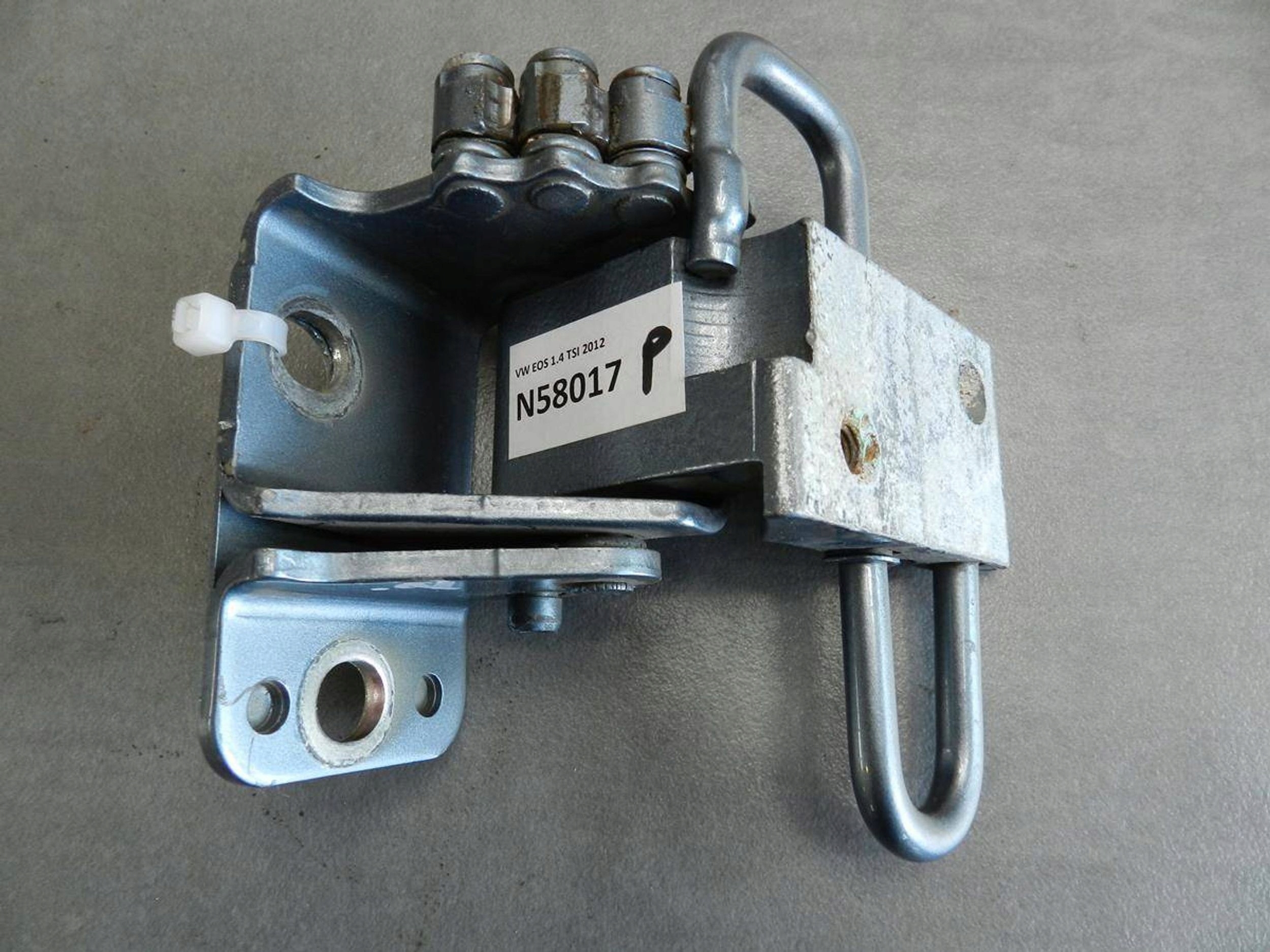 Volkswagen Eos hinge door right 1Q0831412A