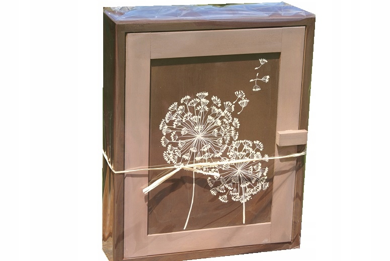 Dřevěná skříňka na klíče ručně malovaná foukačka na hnědé