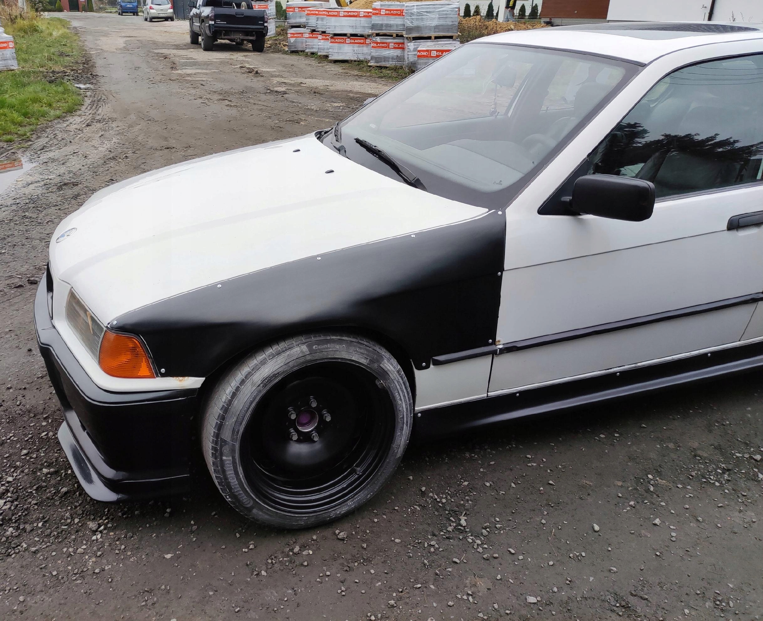 BMW 3 E36 Sedan Poszerzenia Błotników Wide Body felony Typ samochodu Samochody osobowe