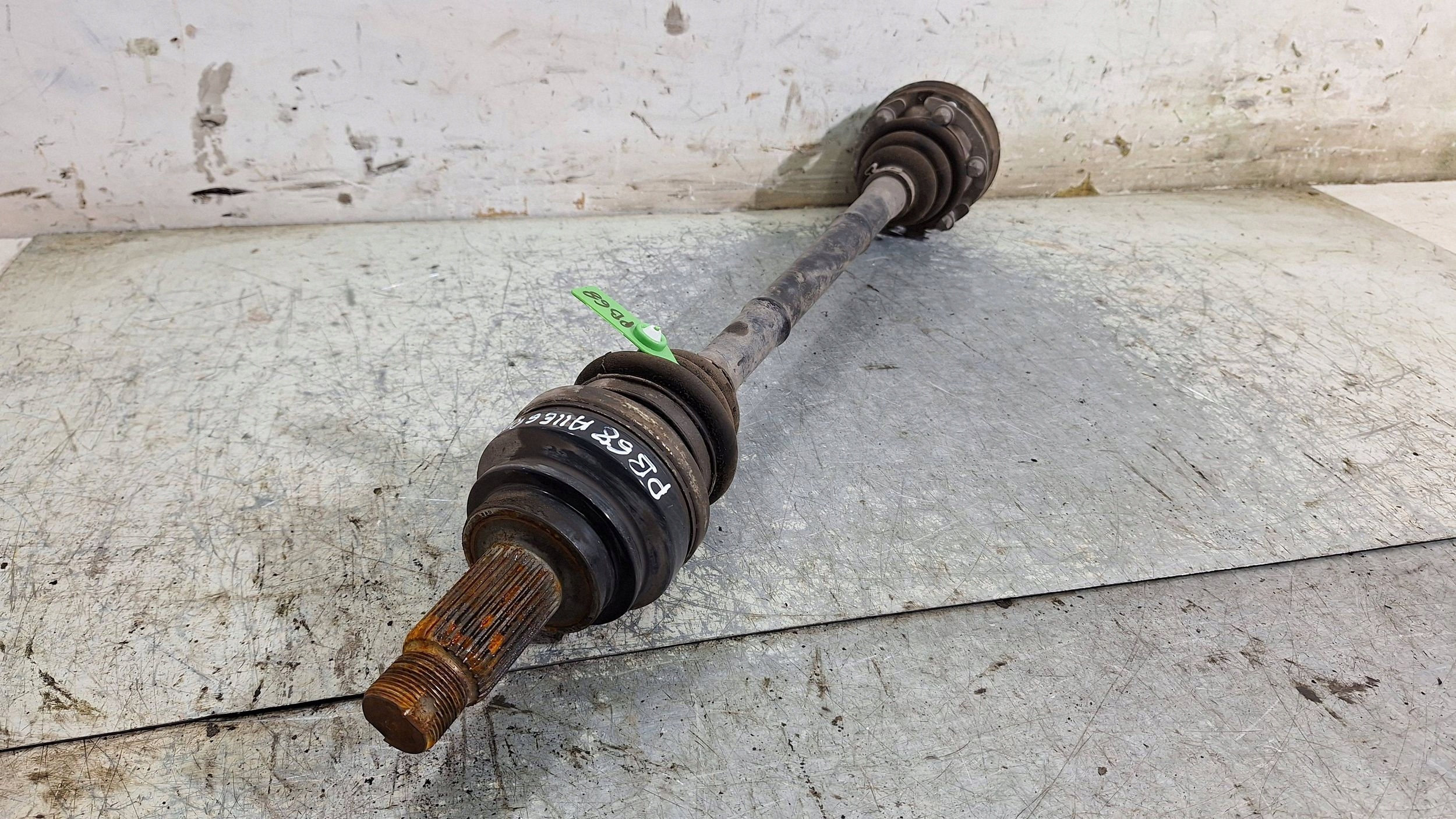 semi-axis left rear part 7591595 BMW X1 E84 2.0 D MANUAL