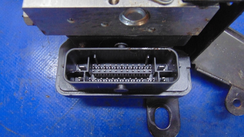 pump ABS brake 9821150280 OPEL VIVARO C JUMPY EXPERT III PROACE