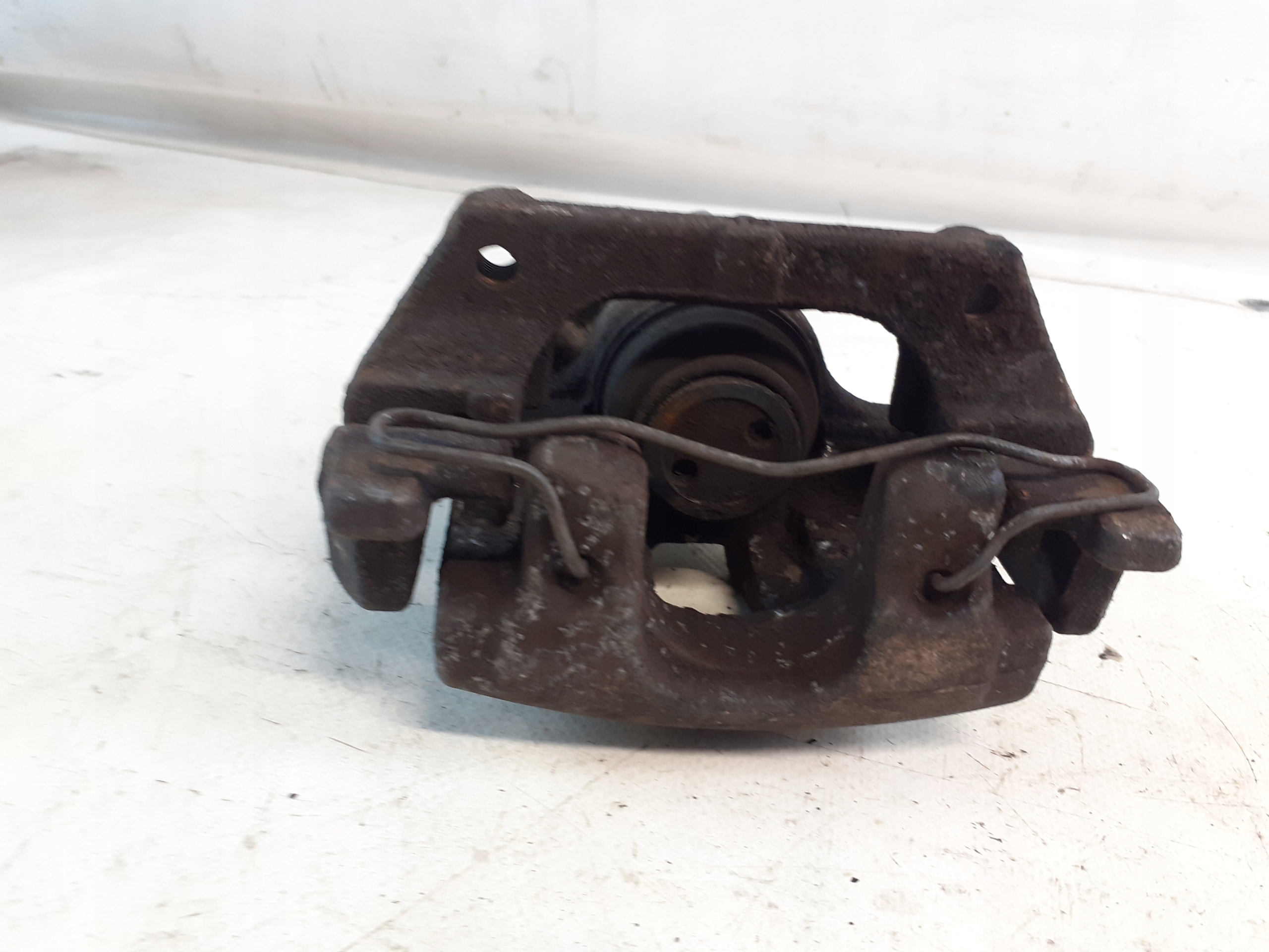 VOLVO S40 II caliper brake right rear