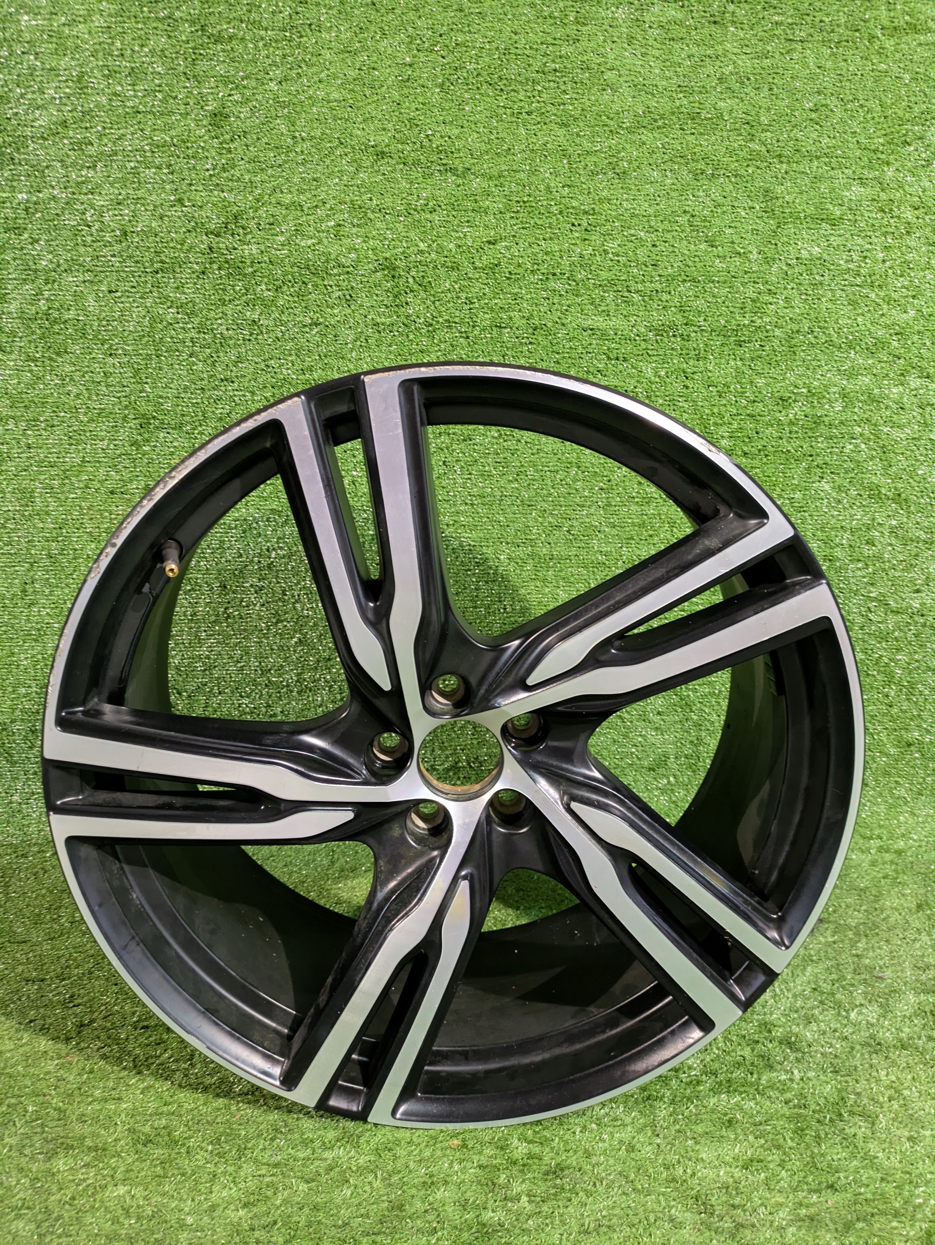 disk disk hliníkový VOLVO 21" 8.5J ET44.5 NR.97
