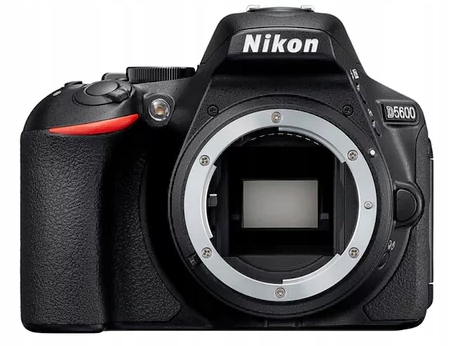 Aparat Nikon D5600 Body aps-c ruchomy LCD lustrzanka