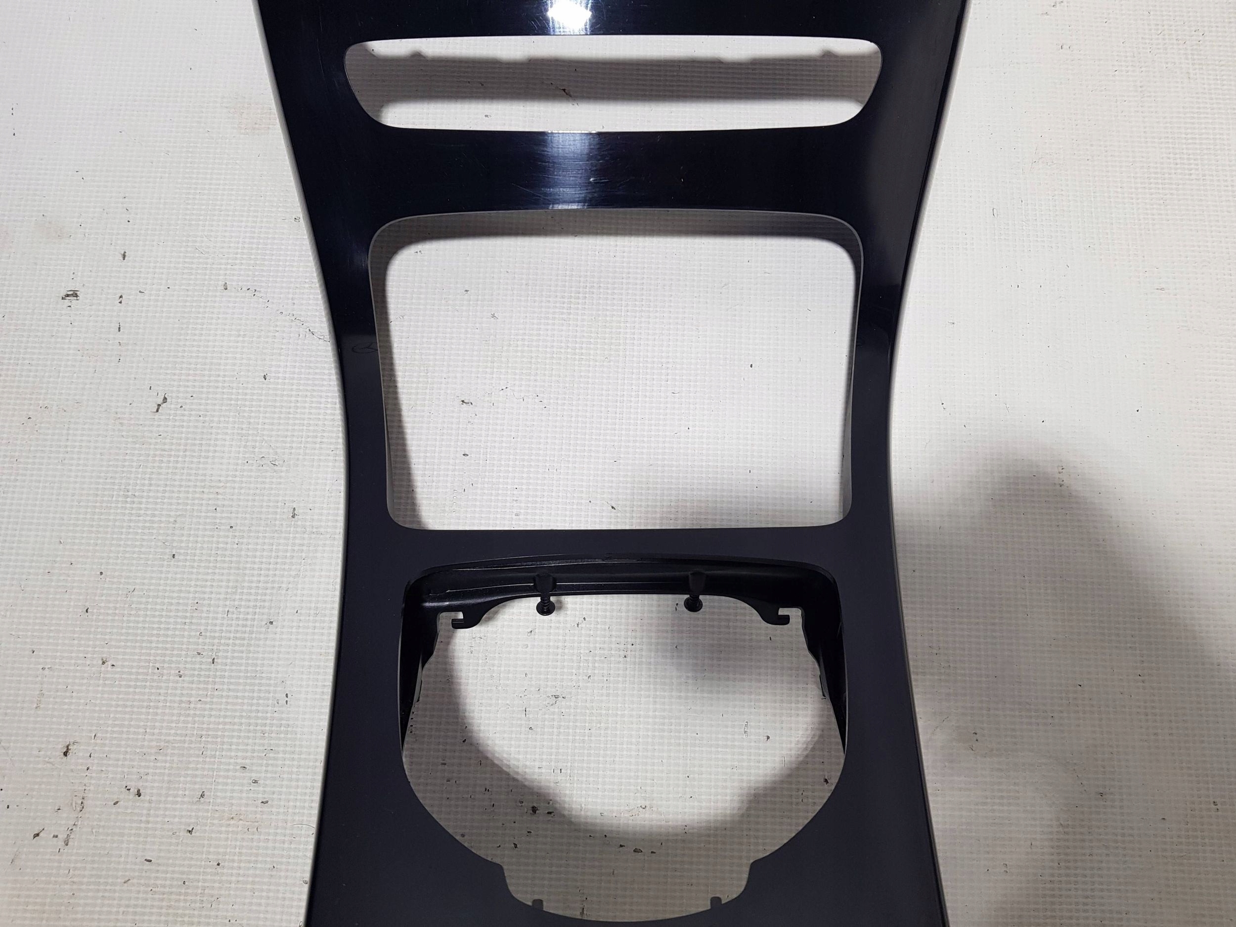 DEKOR PANEL TUNELU frame SRODKOWEGO MERCEDES W205 A2056803905