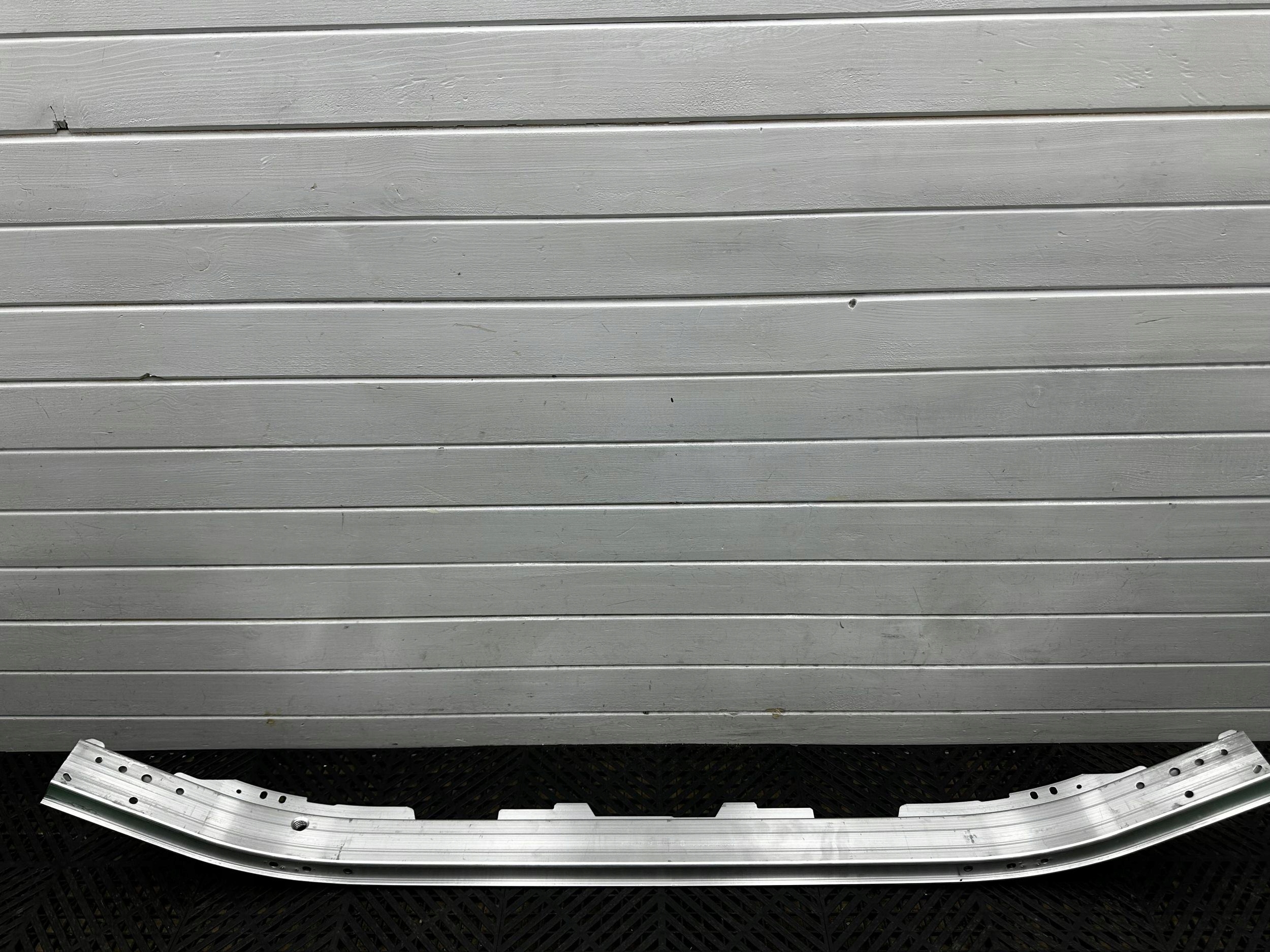 příčka nárazníku předního (výztuha) předek BMW X1 U11 9879155