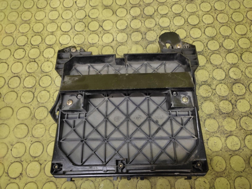 VW SHARAN et Module fusibles S110730200D