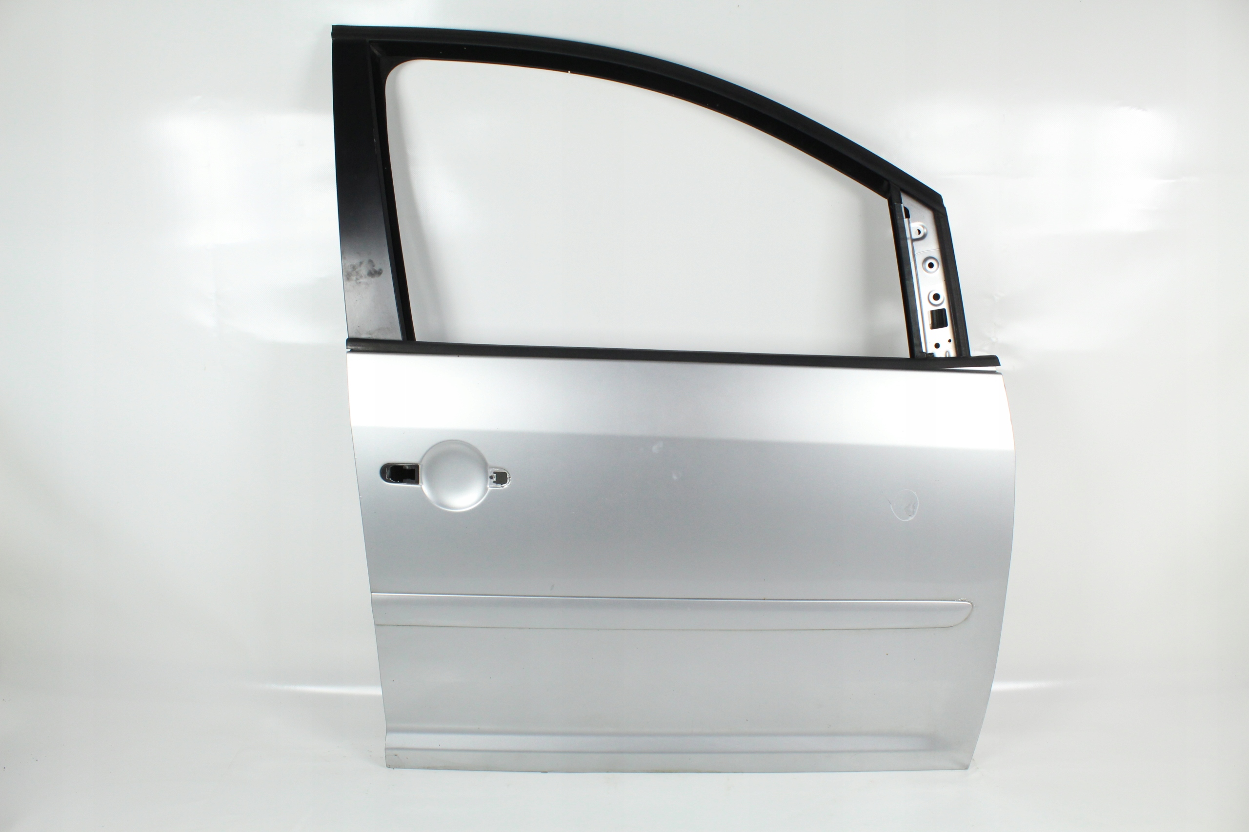 DRZWI PRAWY PRZÓD VW TOURAN I 03-10