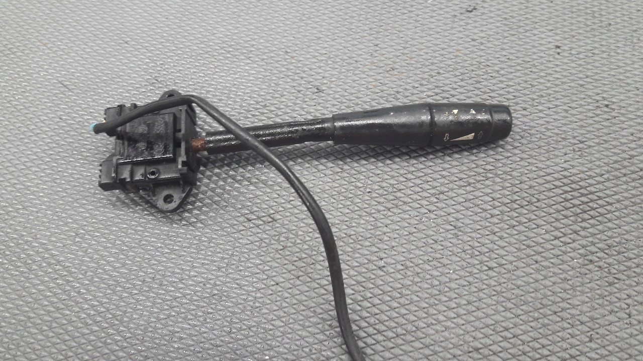 przelacznik tempomatu peugeot 206 1.6 16v 2001