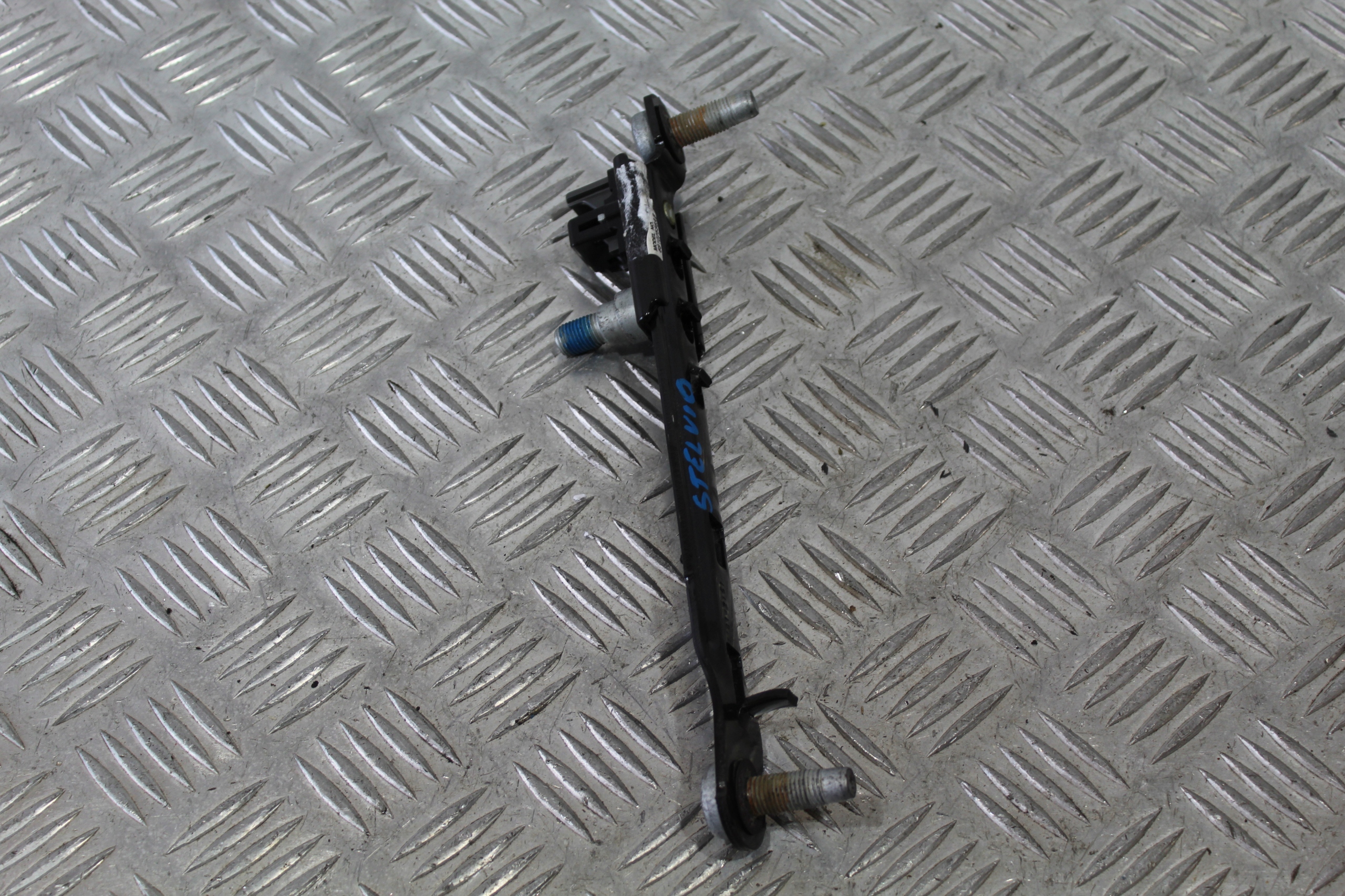 REGULACJA PASOW DI SICUREZZA STELVIO 68102586AB
