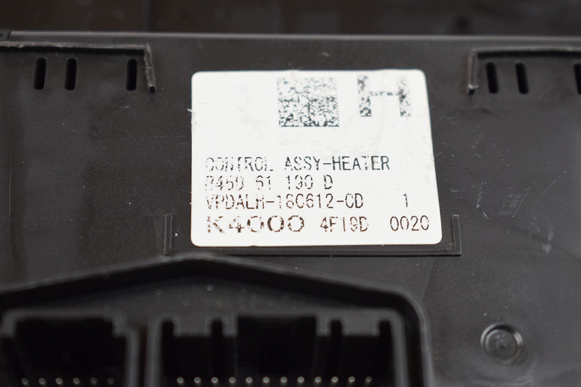 PANEL klími * klimatizaci MAZDA 3 BM B45061190D
