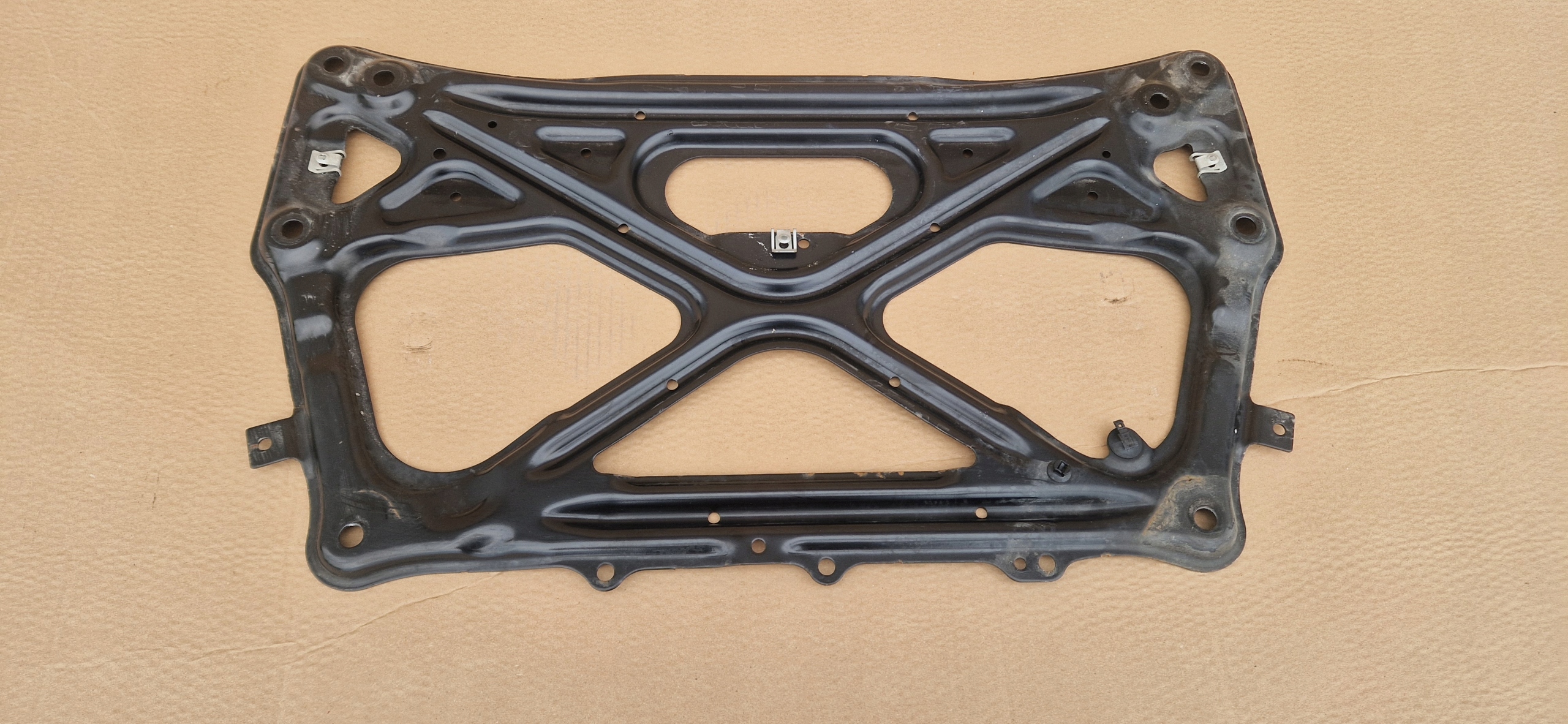 podpora MOTORU předek AUDI A6 C7 4H0399345Q originál