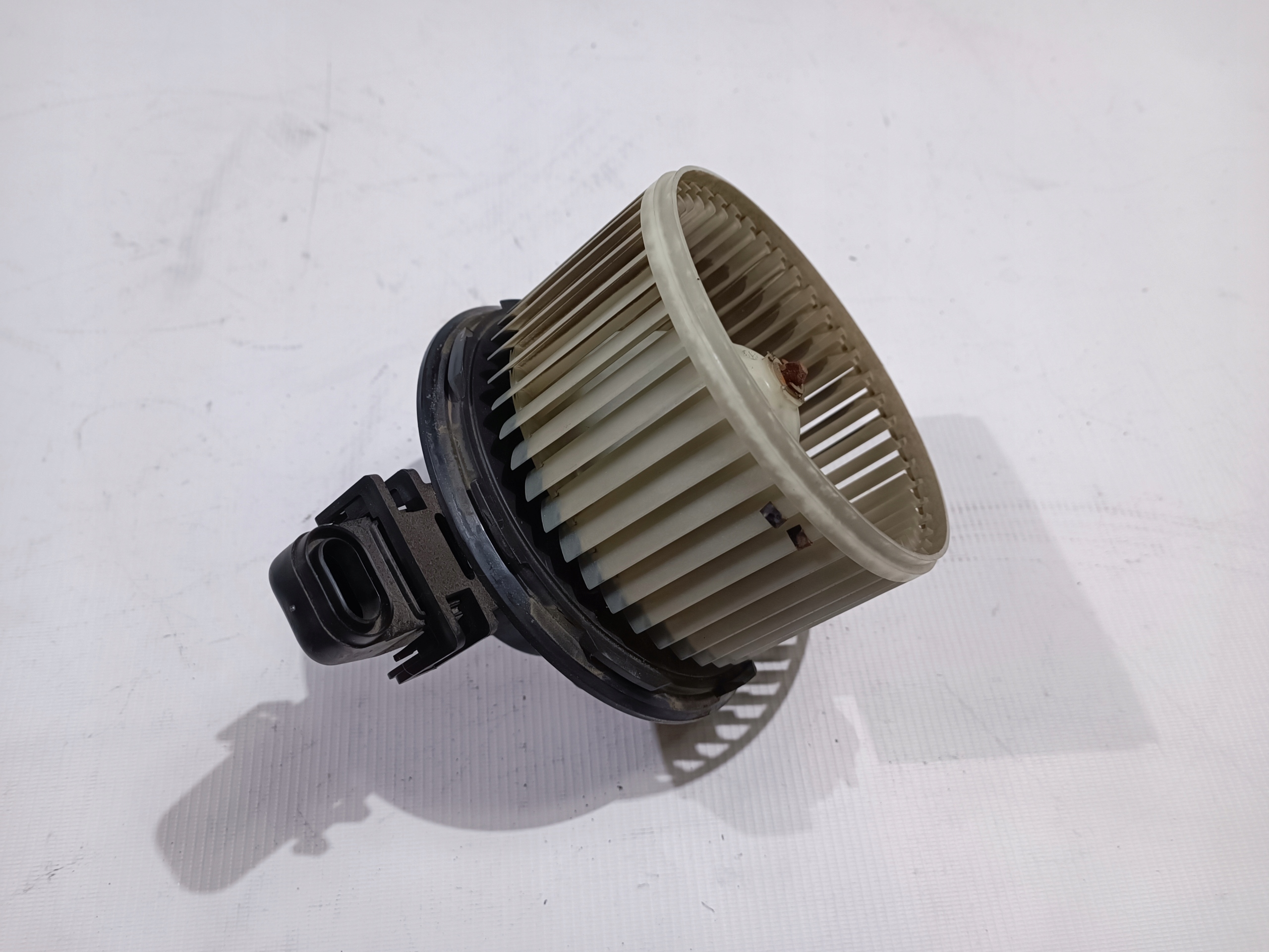 fan heating air conditioning devices Ford Explorer 2016