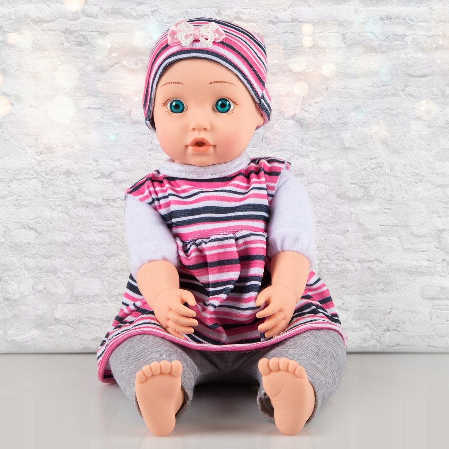 LALKA INTERAKTYWNA BOBAS KINDERPLAY MÓWI ŚMIEJE SIĘ PŁACZE UBRANKA Seria LALKA