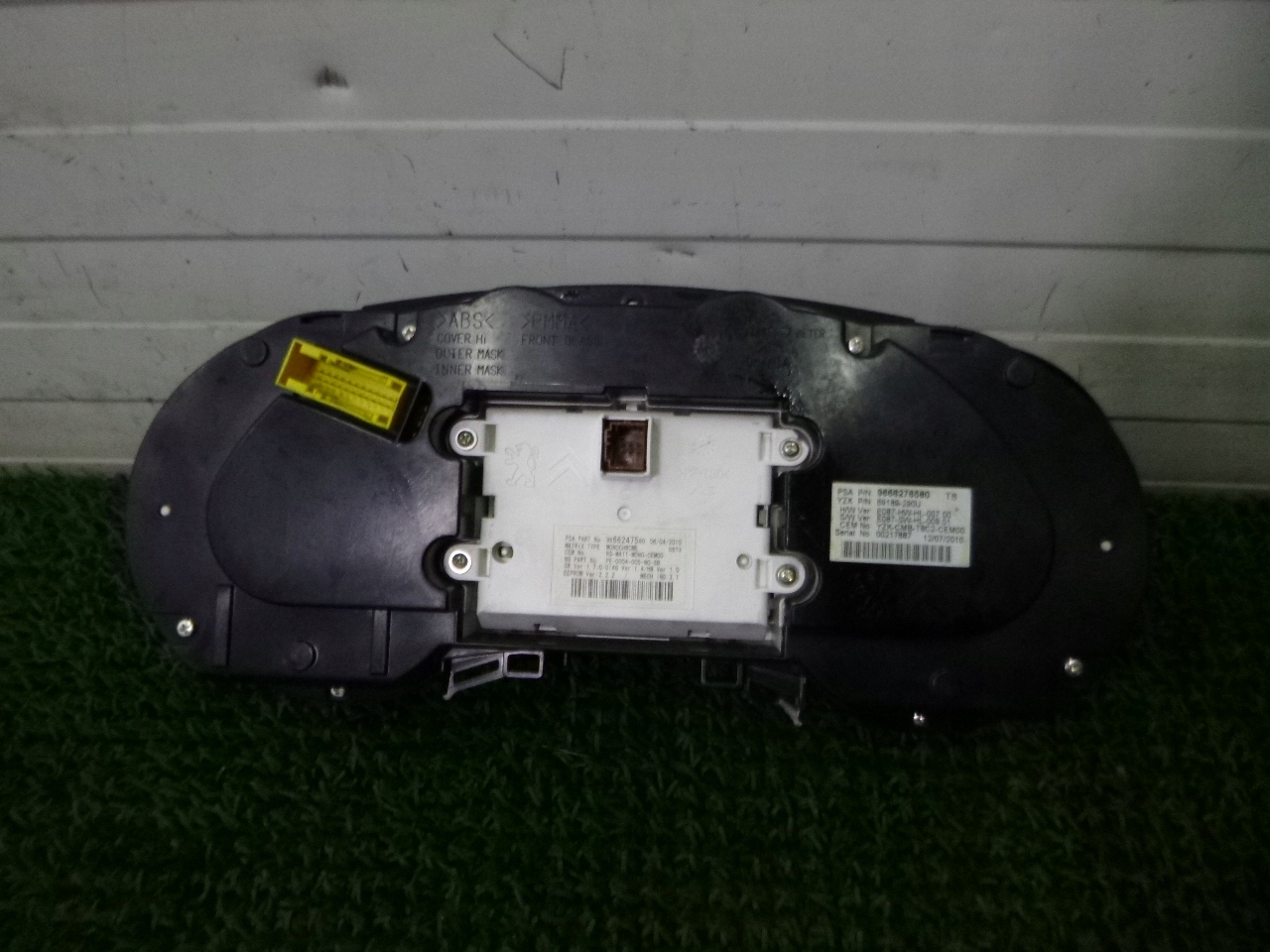 PEUGEOT 3008 09- 1.6 HDI dials dials 9666276580