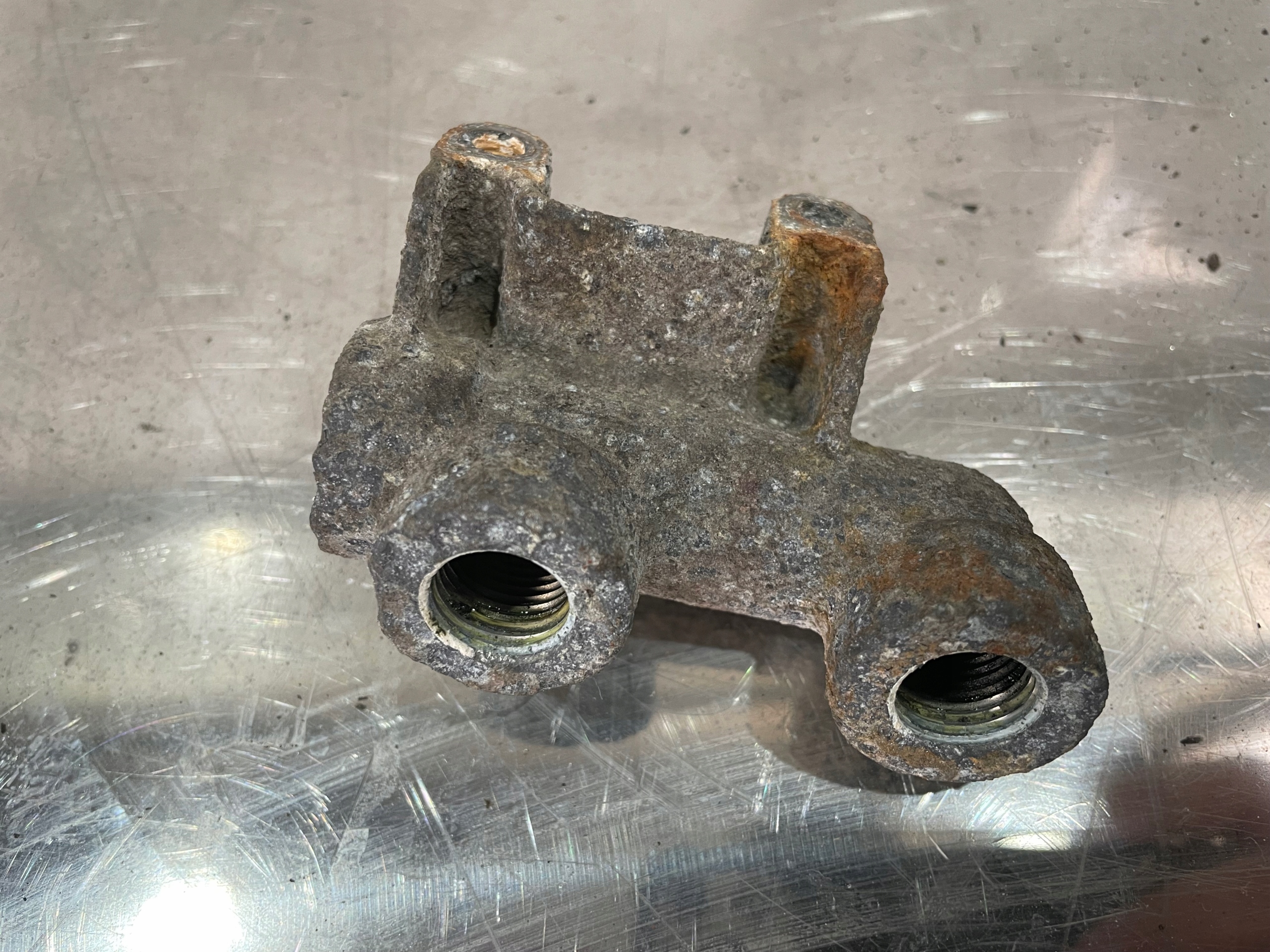 Zawór Trójnik Hamulca Scania 4 R 1350838