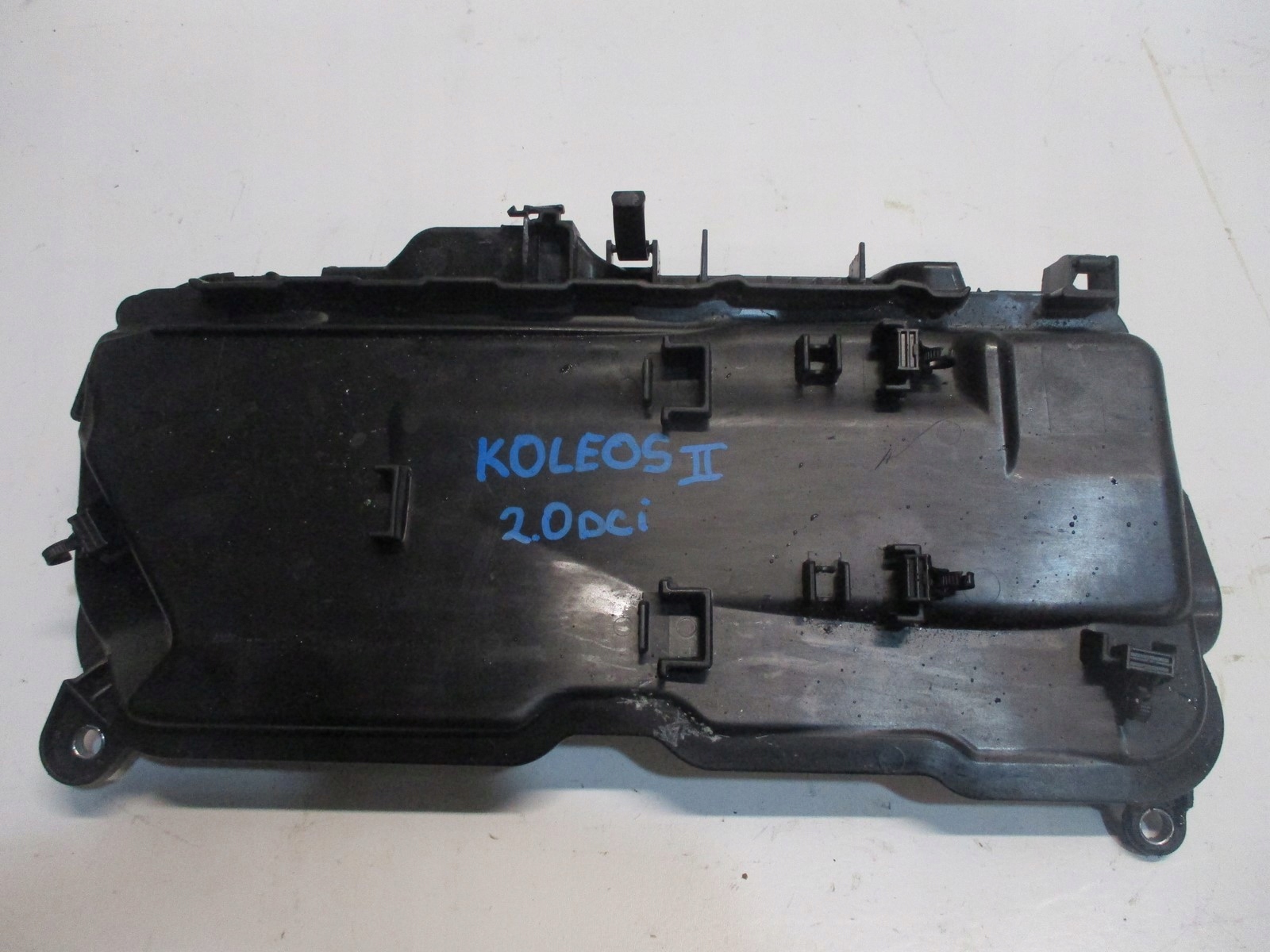 engine housing cover RENAULT KOLEOS 2,0DCI 175B16051R