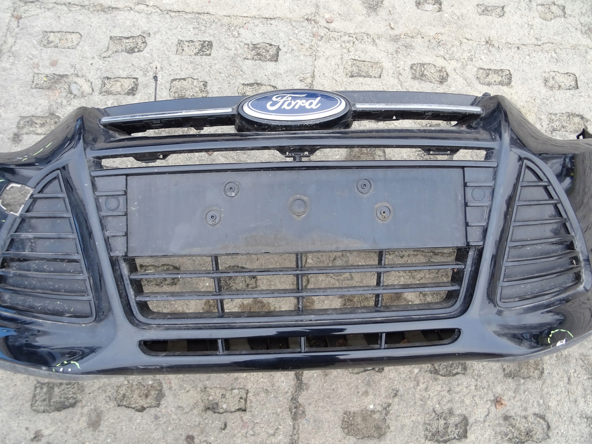 FORD FOCUS MK3 nárazník předek přední PDC senzory