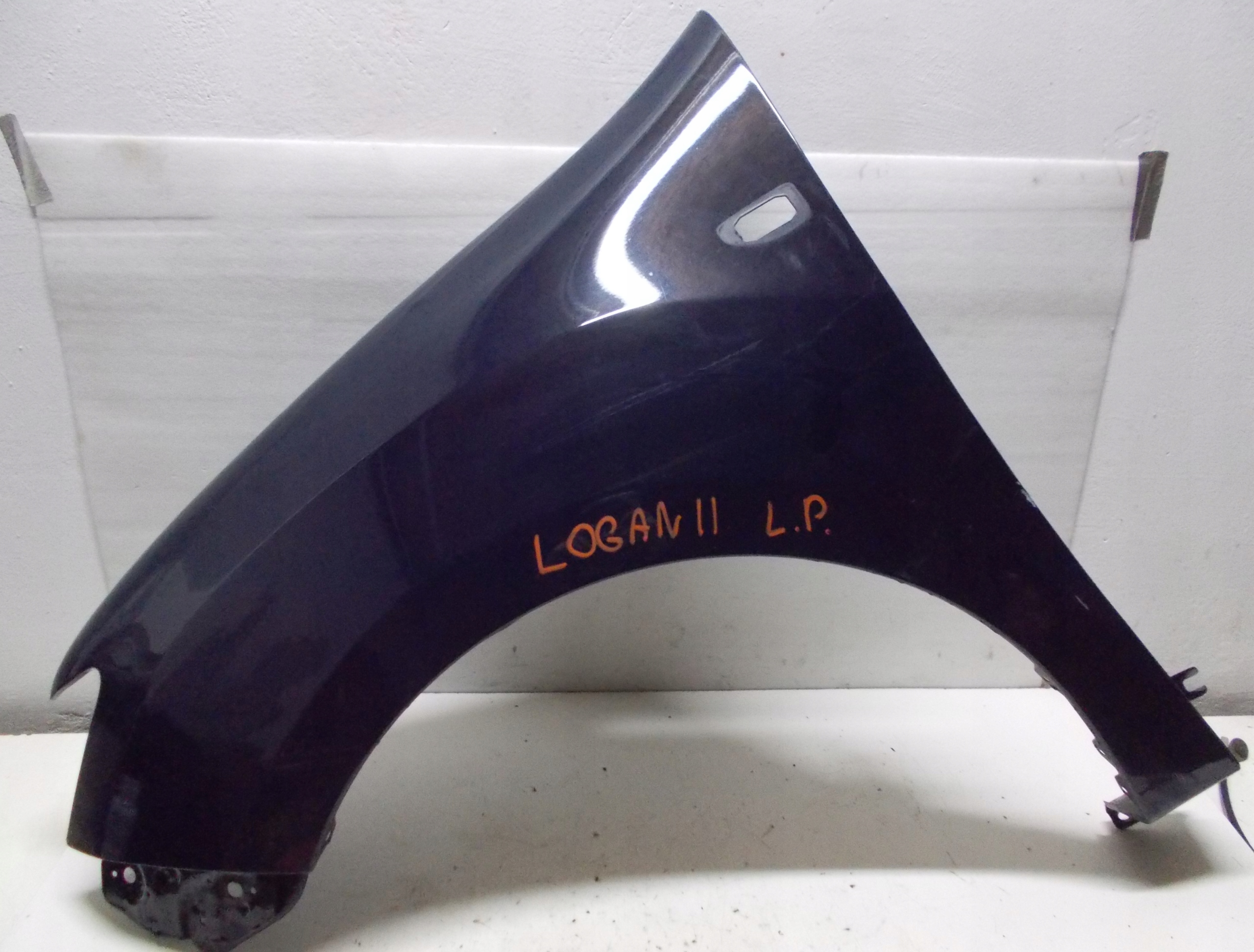 DACIA LOGAN II fender left front 631015695R