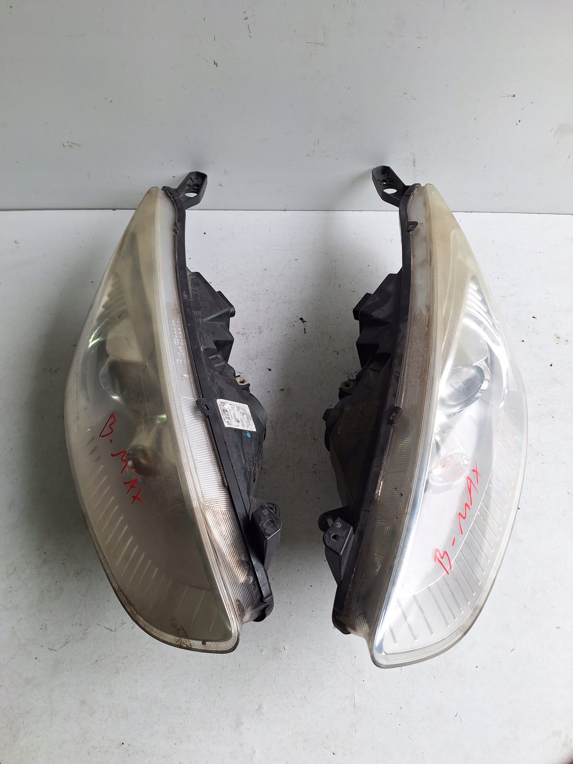 FORD B-MAX 14-17 light right UK lens + LED
