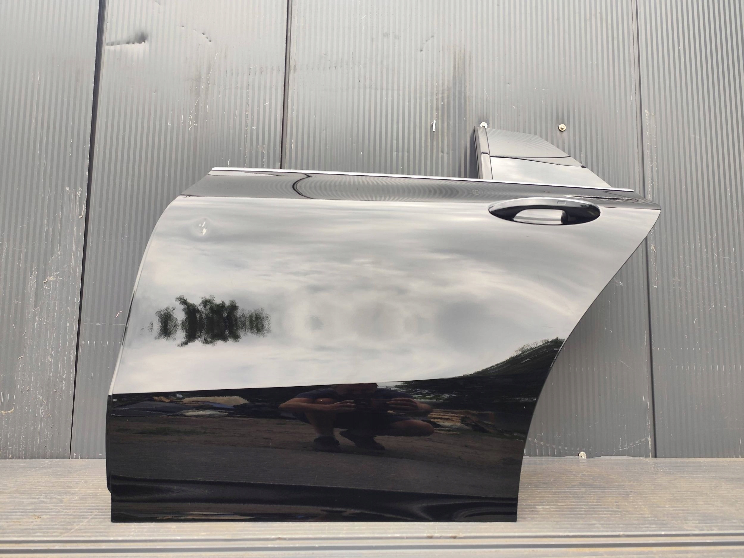 MERCEDES CLA 118 door rear. left complete DEMONTAZ