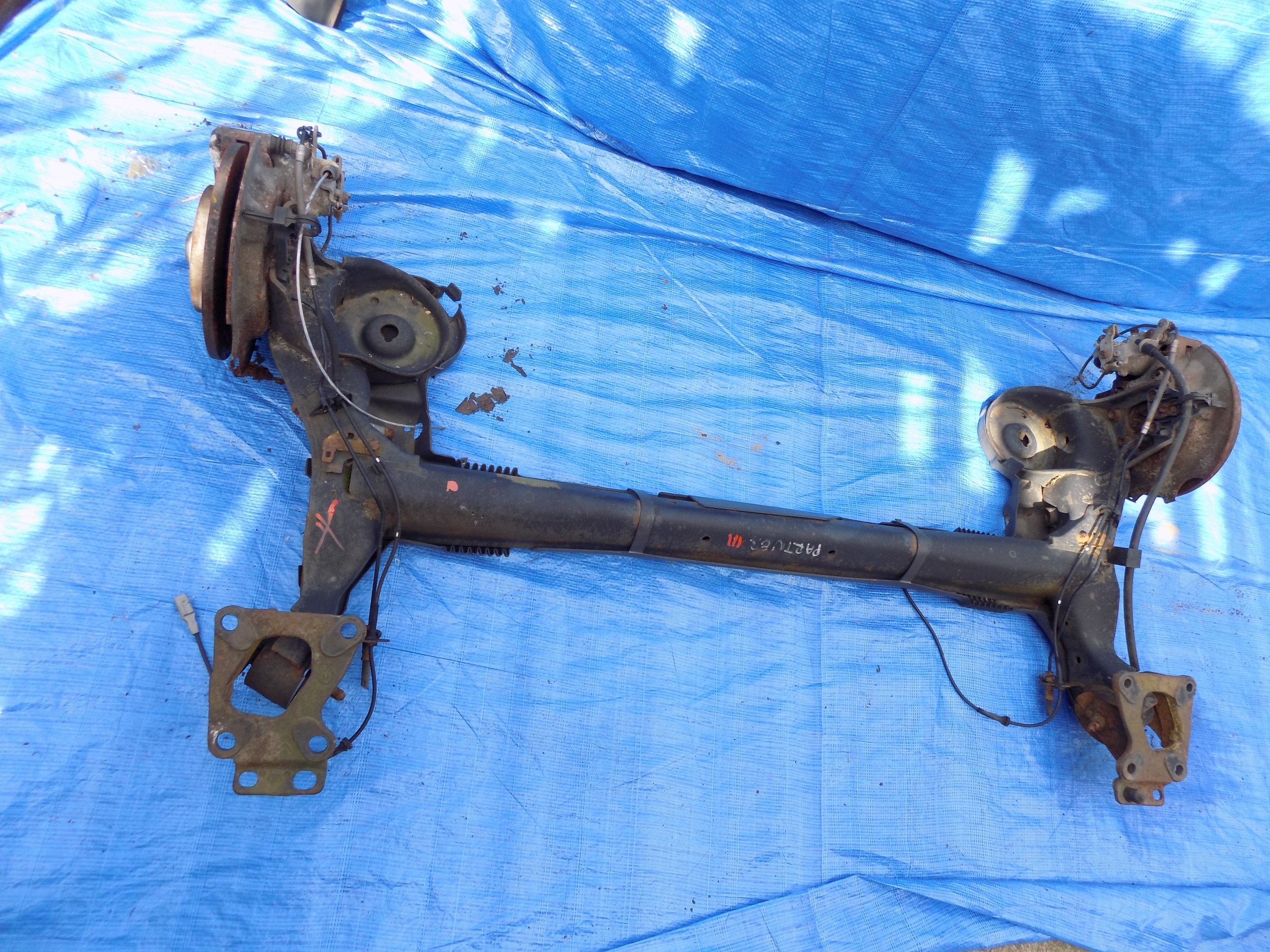 suspension beam rear part axis PARTNER III BERLINGO