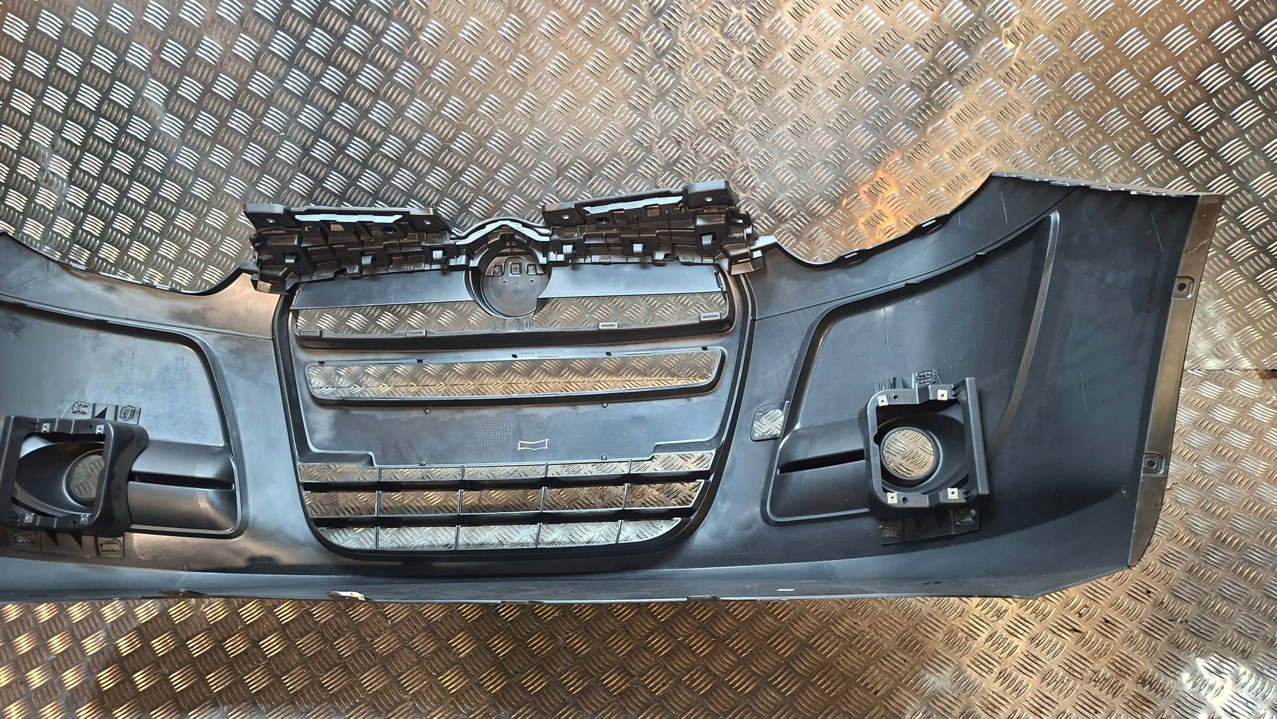 bumper front 735455570 FIAT DOBLO II 2010