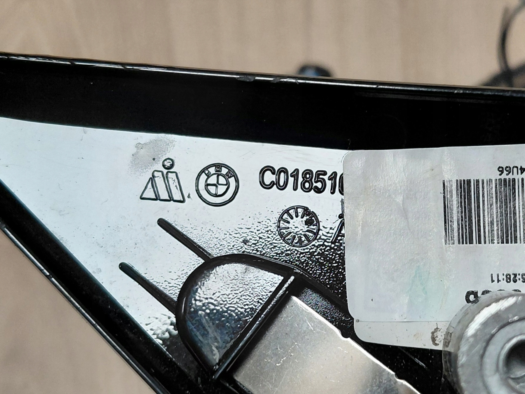BMW 8 G14 G15 mirror right support 9 PIN EUROPA OE