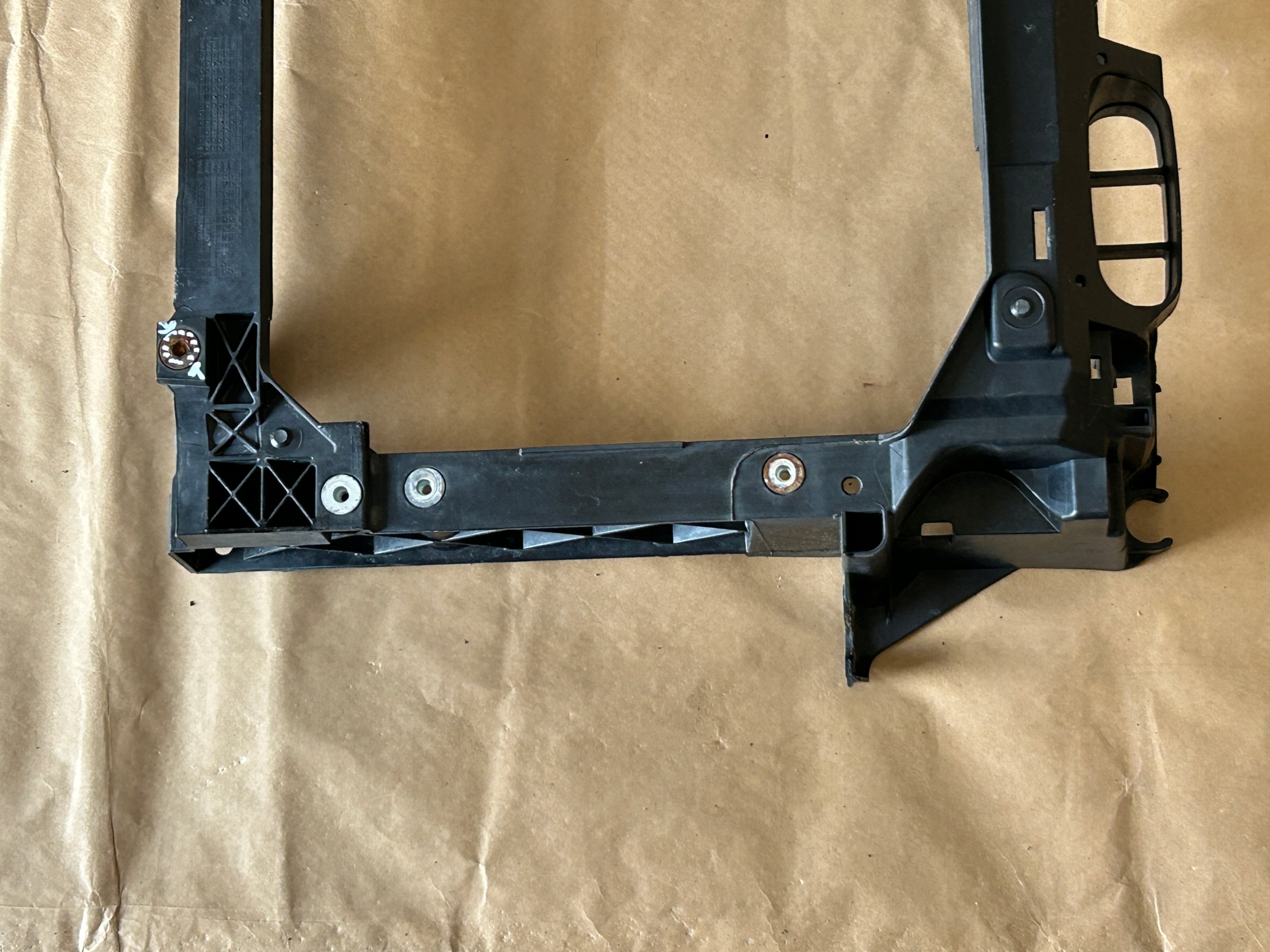 FORD FIESTA MK7 LIFT 2012-2017 pillar iron support panel for radiators original