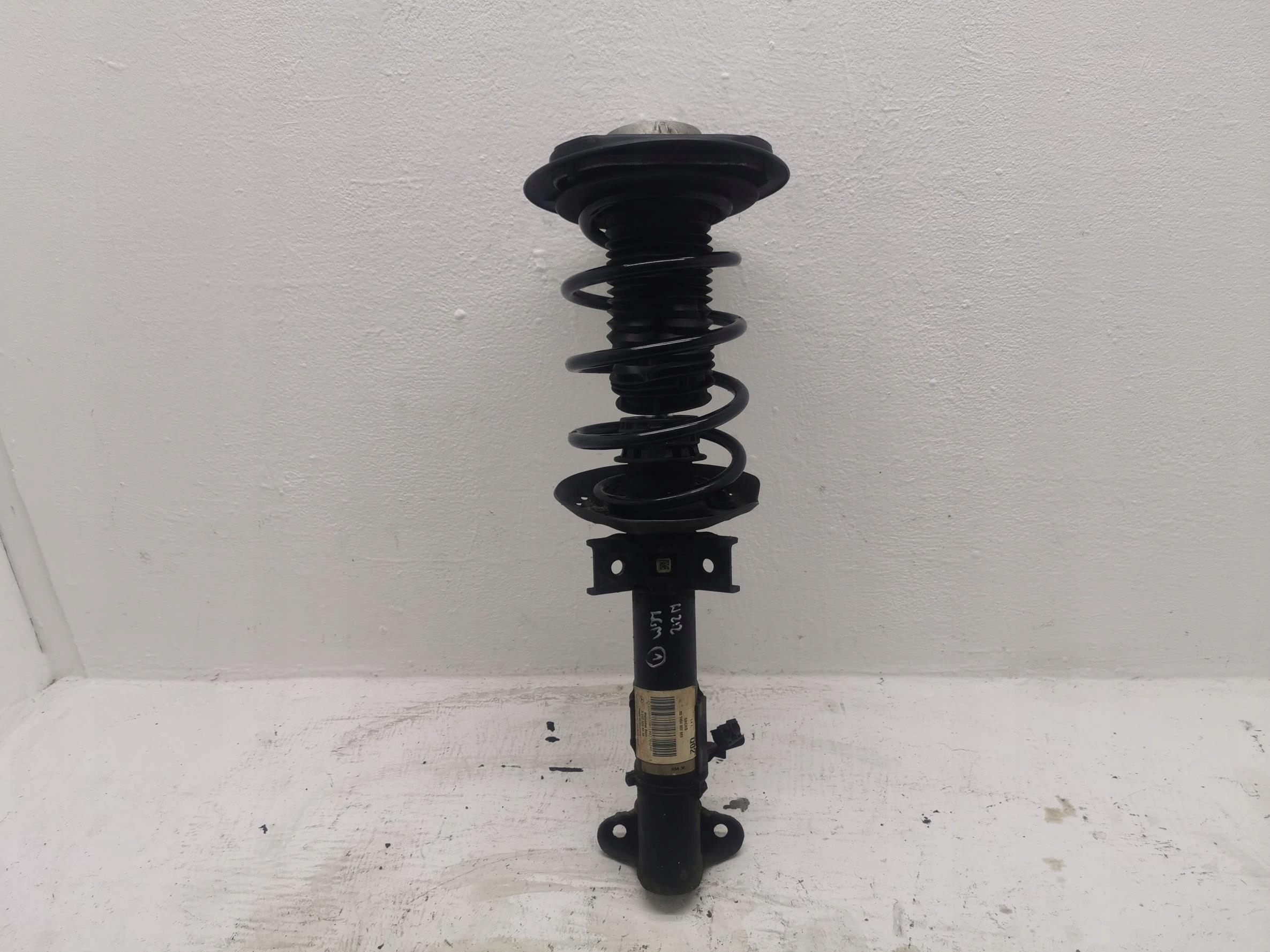 shock absorber front MERCEDES E-KLASA W212 08-16