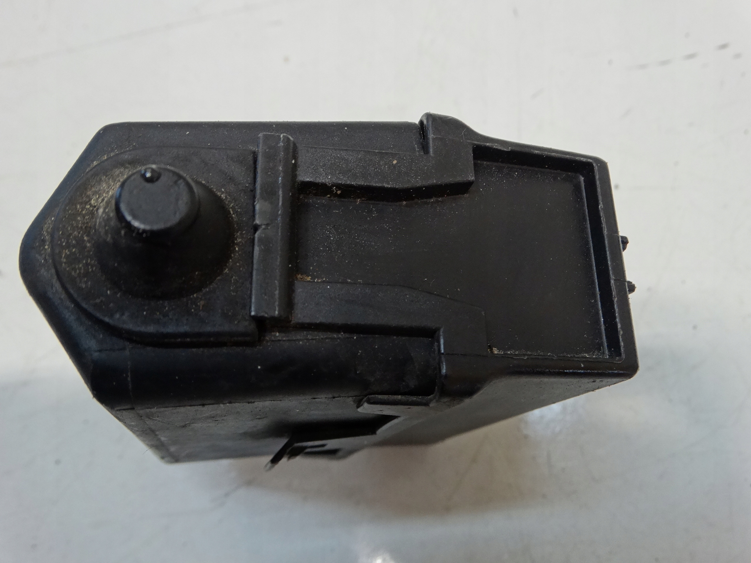cover compartments BEZPIECZ. OPEL MERIVA A 24437030