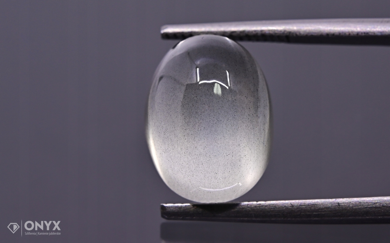 Měsíční kámen kabošon ovál 12,5x9,5 mm