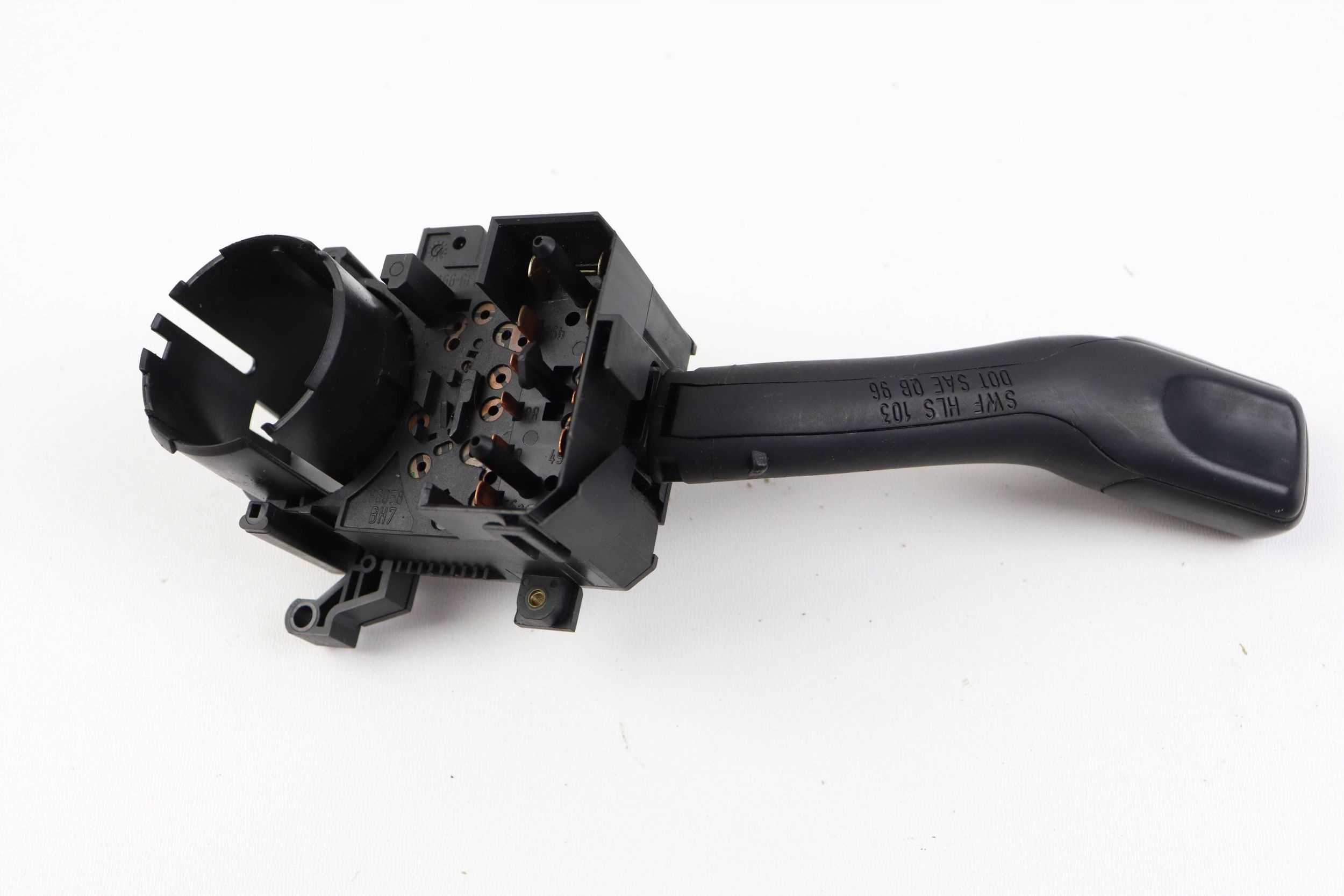 VW PASSAT B5 GOLF IV BORA Bouton Indicateurs de direction MANETKA 8L0953513G