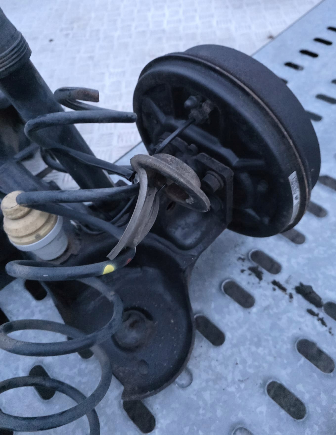 sususpension rear. sider axis rear Citroen C4 Cactus 9678322180
