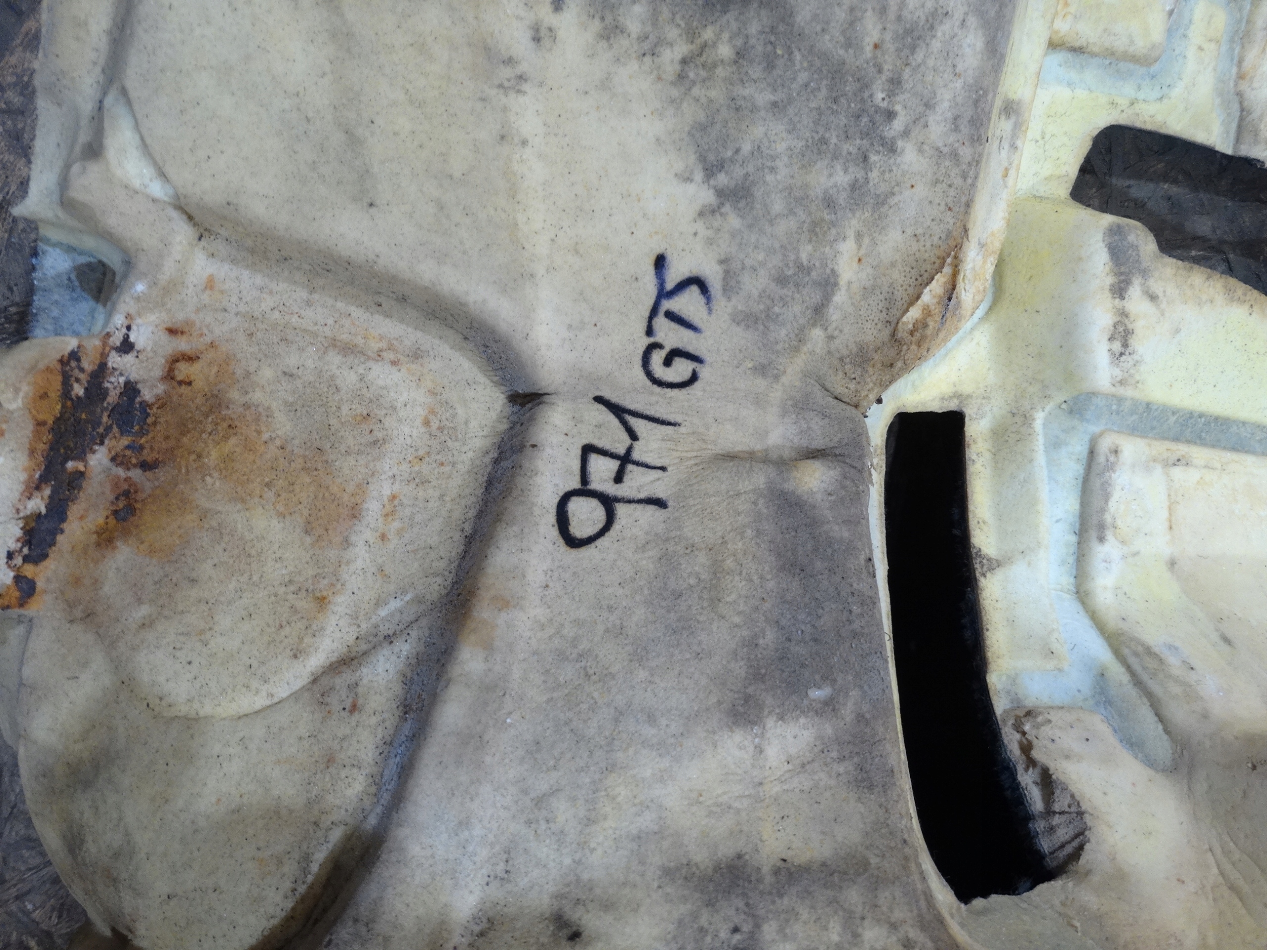carpet front left PORSCHE PANAMERA 971 1