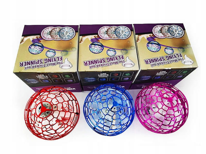 UCIEKAJĄCA KULA ZE ŚWIATŁEM PIŁKA LATAJĄCE UFO ŚWIECĄCA Z PILOTEM Kolor wielokolorowy