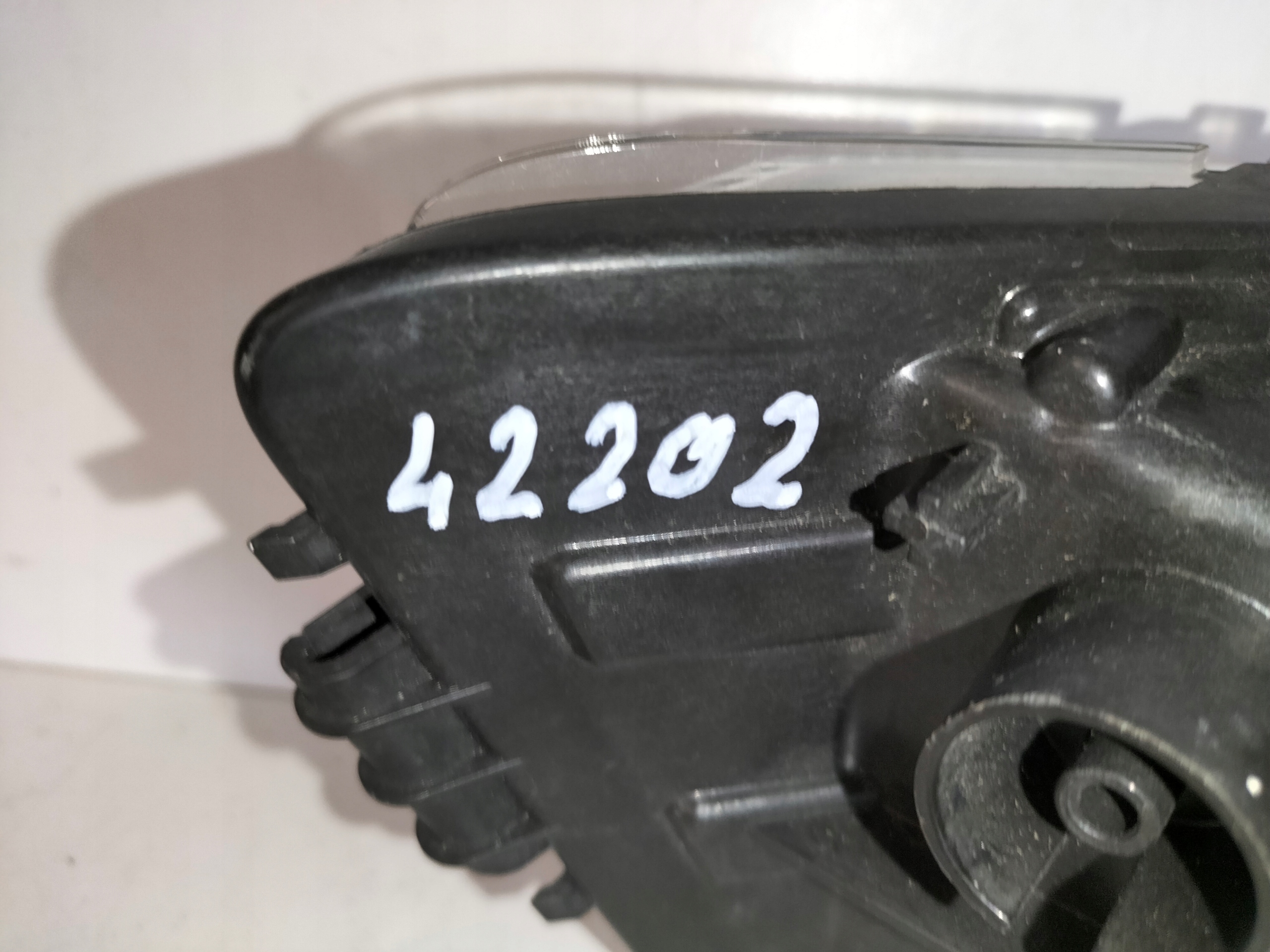 fog light light left SKODA OCTAVIA III 13-17