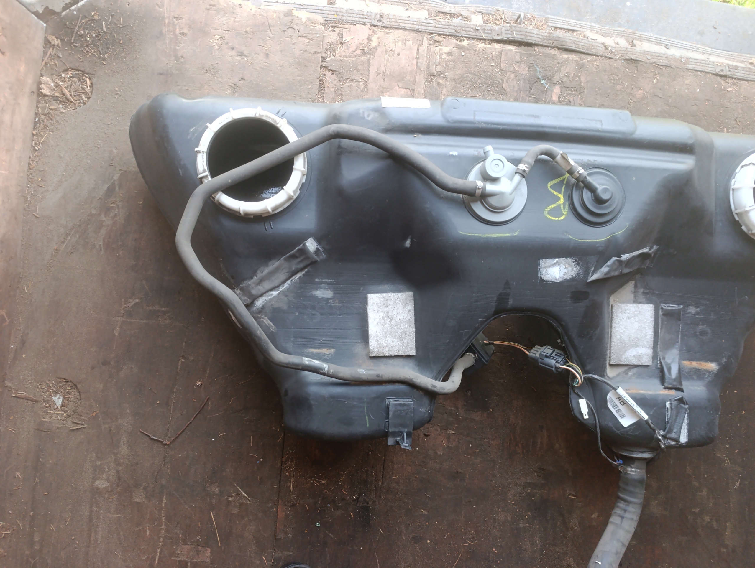 spremnik rezervoar goriva JAGUAR XF X250 2.7