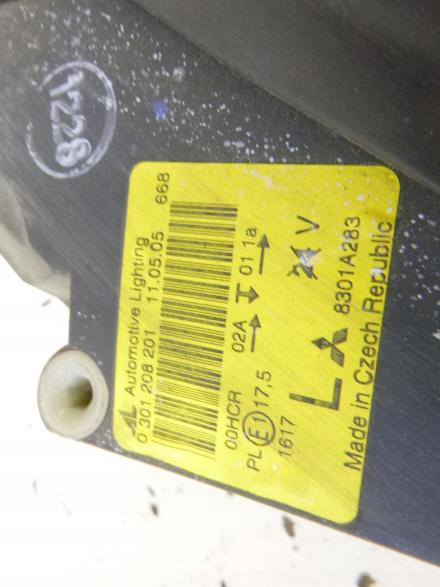 light front left Mitsubishi Colt VI 2005r. 0301208201