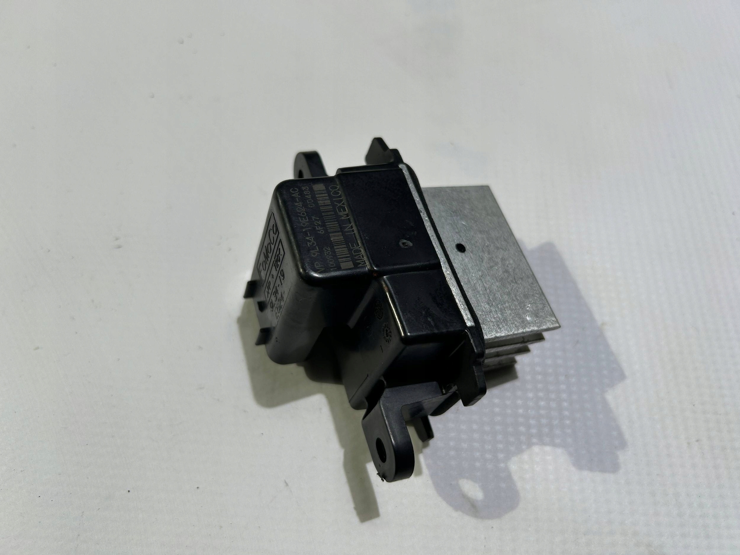 Rezonator opornica de chauffage Bouches buses Ford Explorer 2016
