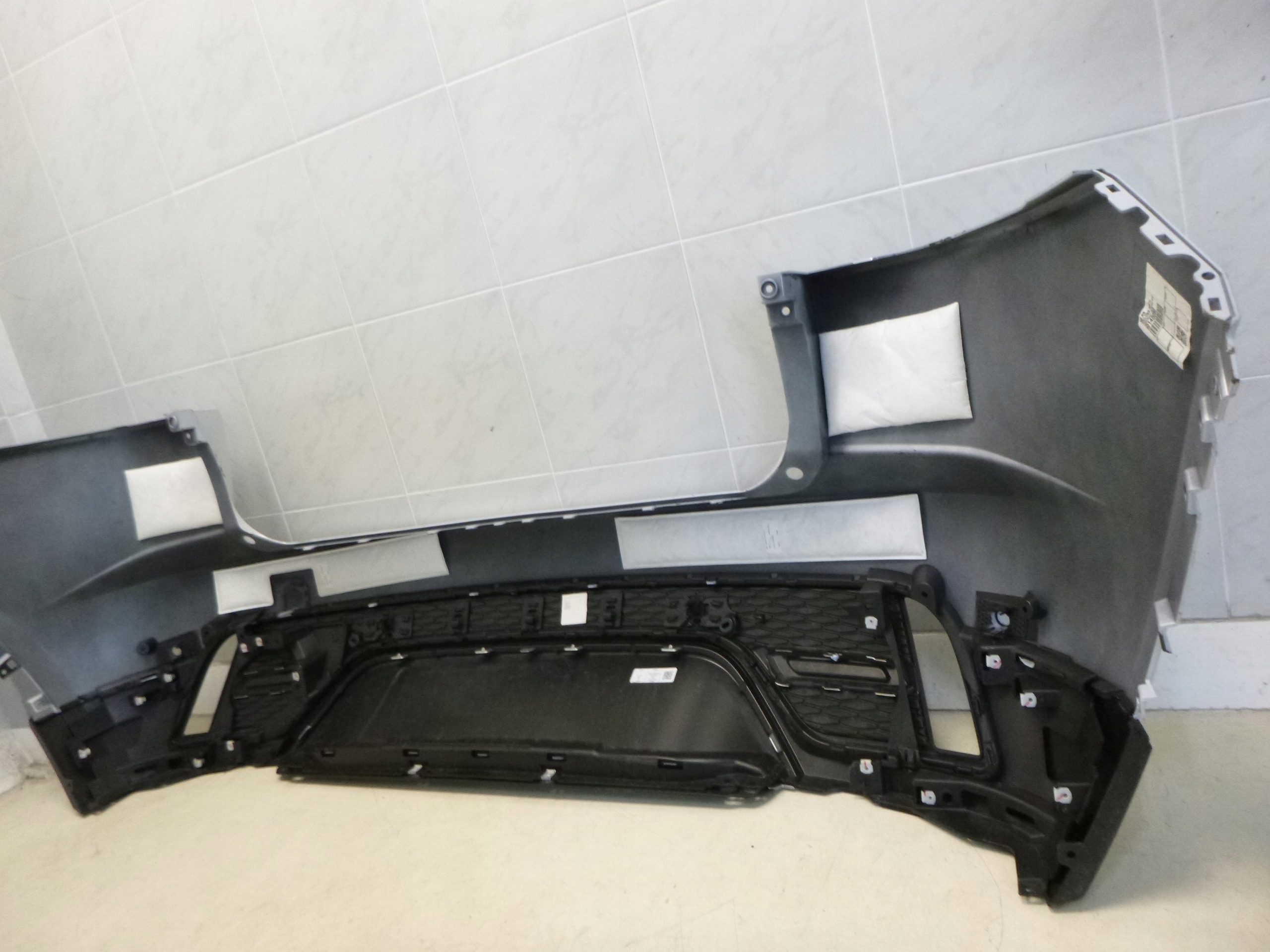 JAGUAR E-PACE X540 LIFT bumper rear part rear 4 x PDC