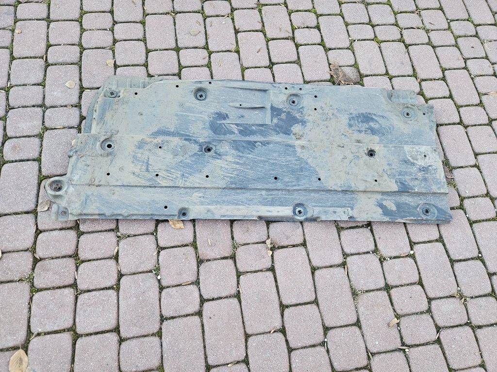 cover cover floor chassis left 58166-02230 Toyota Corolla E210 E21