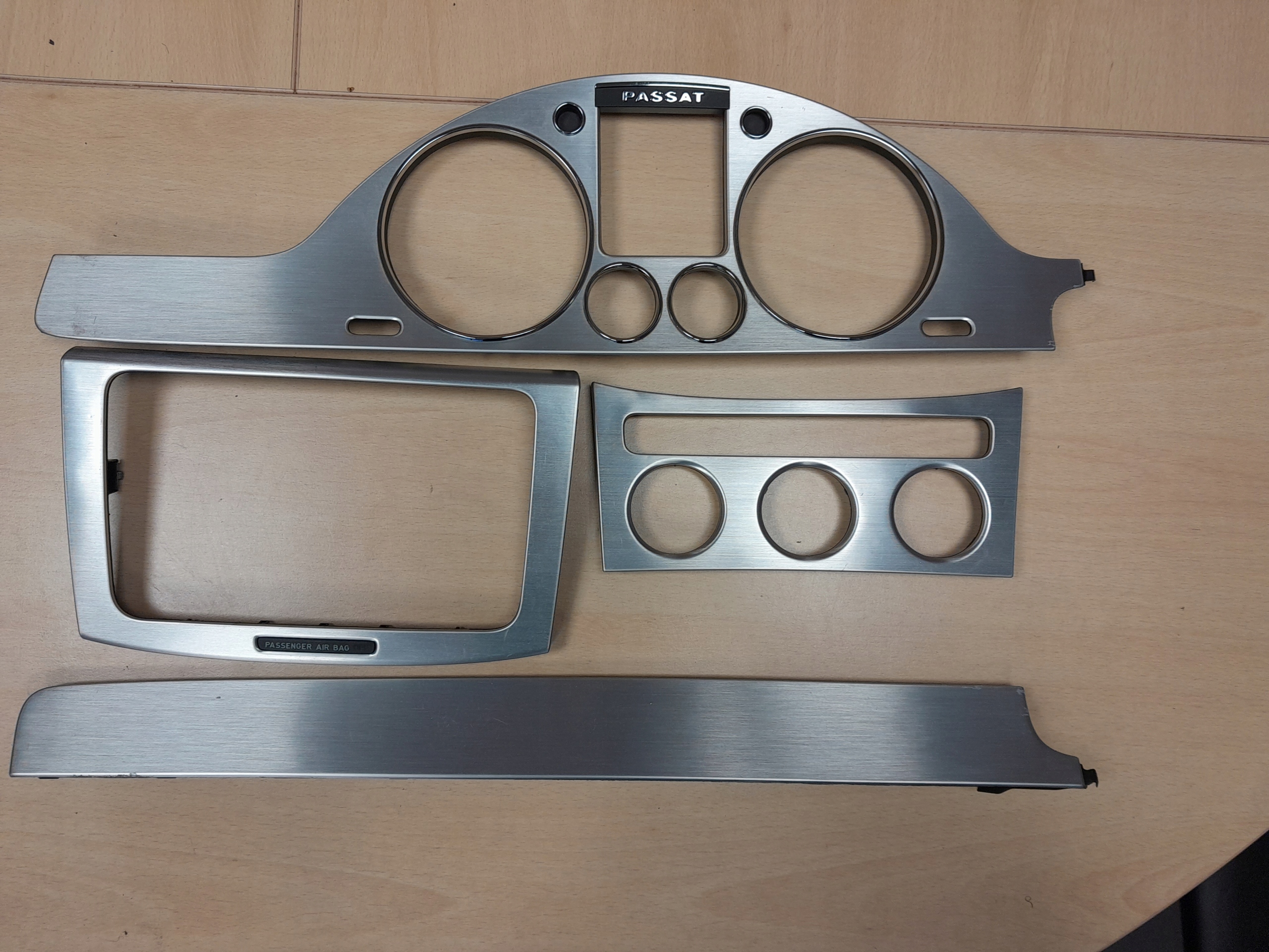 VW PASSAT B6 декори консолі лічильника