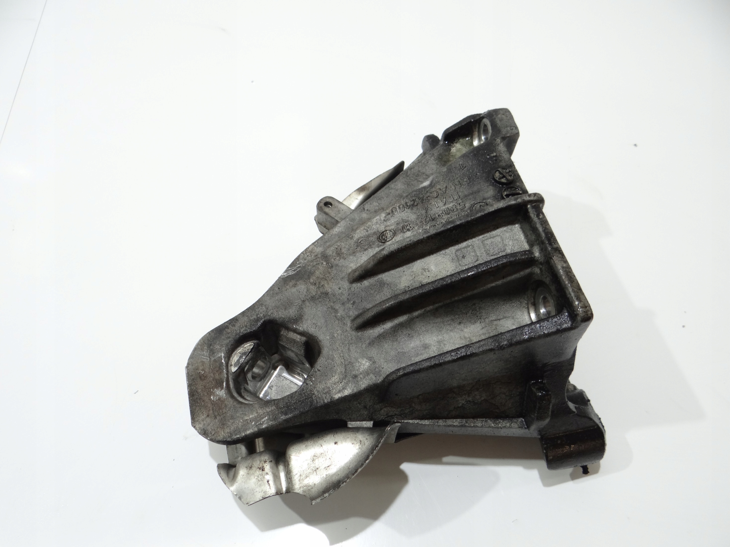 engine mount right BMW X5 E70 N57S 6790022