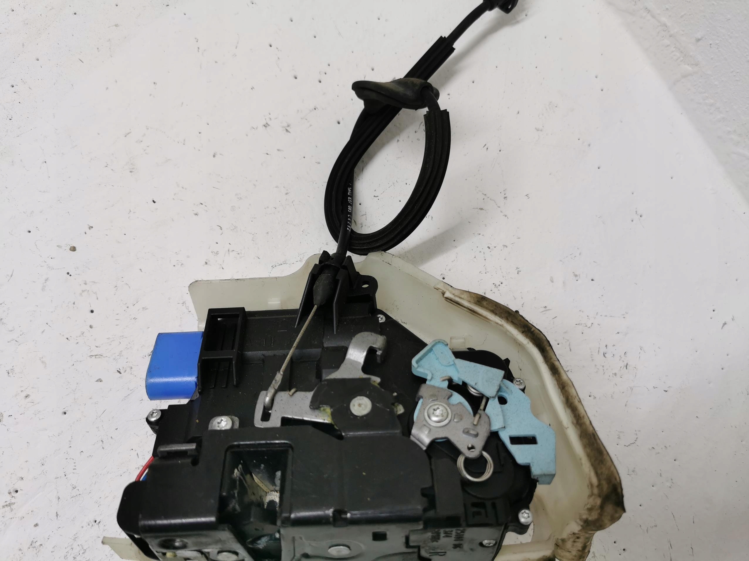 lock door right front VW GOLF VII 9 PIN 13-19 EU