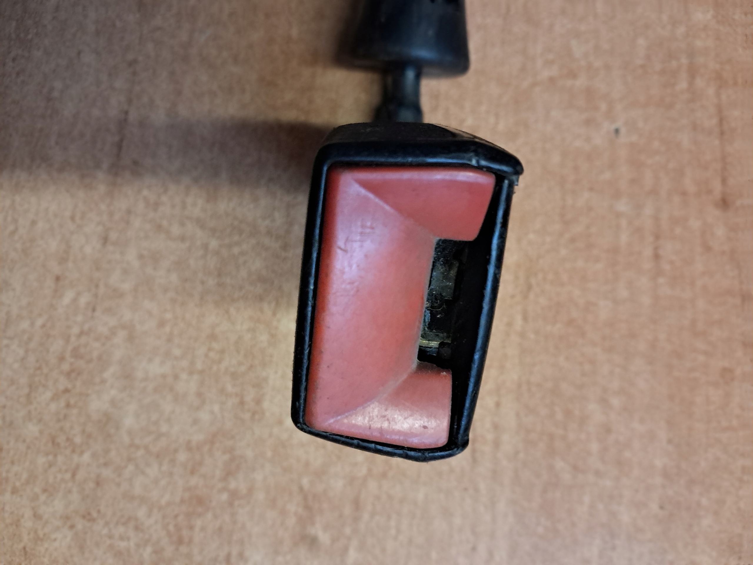 KLAMRA PASOW di sicurezza MERCEDES W124 1248602569