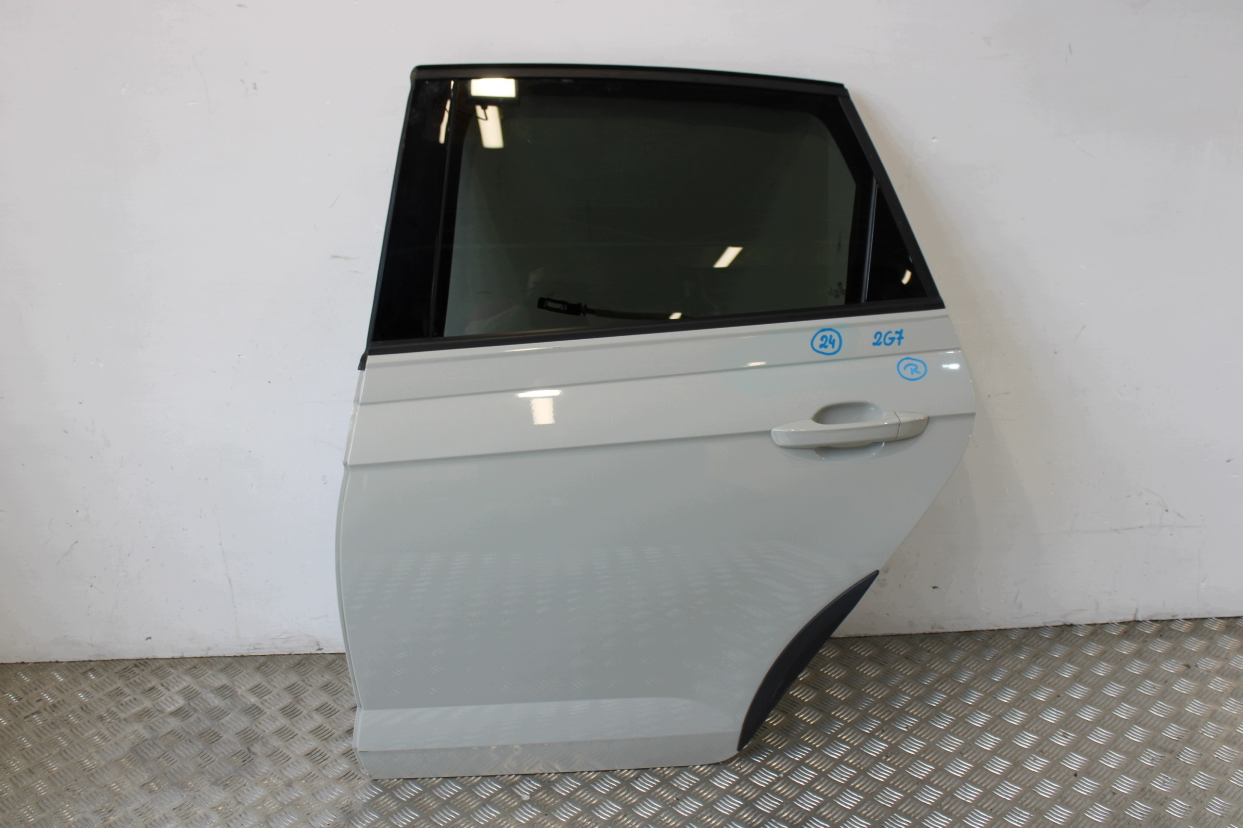 door left rear part left rear. complete VW TAIGO 2G7 R-LINE