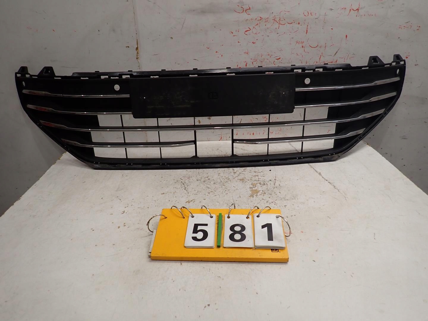 maska rešetka branika VW PASSAT B9 2024- 3J0853677K